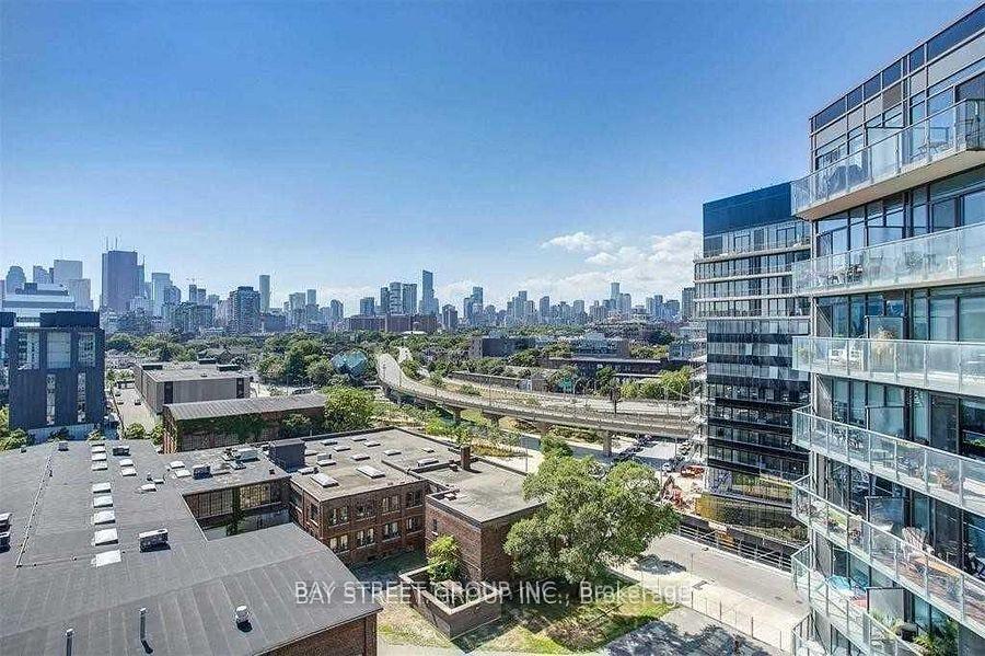 Photo 10 of Unit N919, 120 Bayview Avenue, Toronto, Waterfront Communities — HOMEH