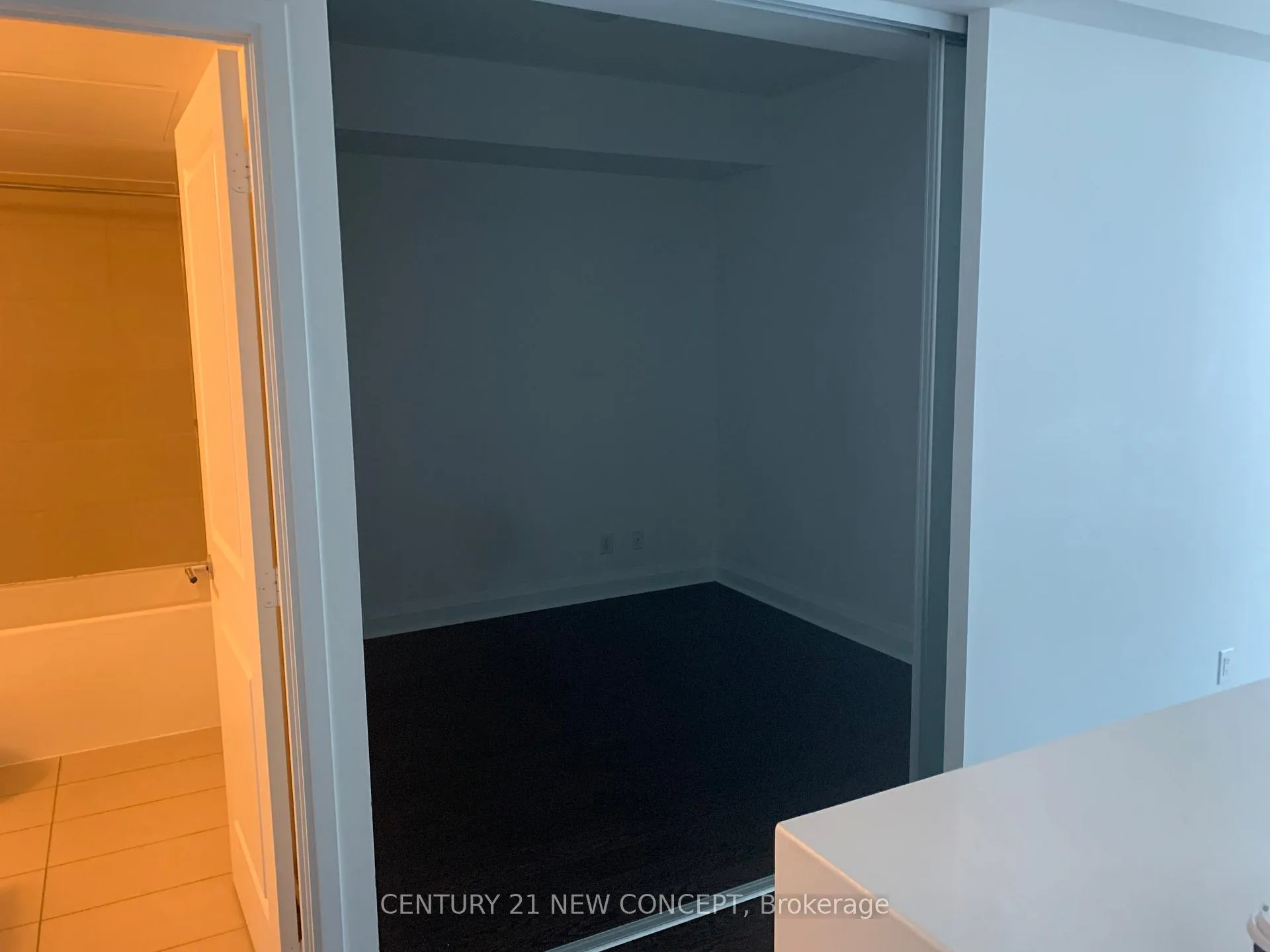 Photo 7 of Unit 3806, 1080 Bay Street, Toronto, Bay Street Corridor — HOMEH
