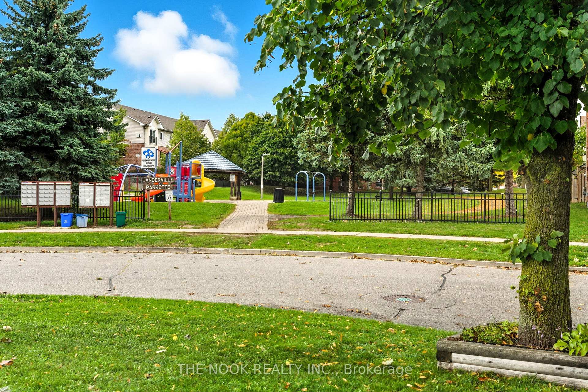 Photo 46 of 60 Landerville Lane, Clarington, Bowmanville — HOMEH
