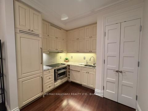 Photo 5 of Unit 308, 22 Leader Lane, Toronto, Church-Yonge Corridor — HOMEH