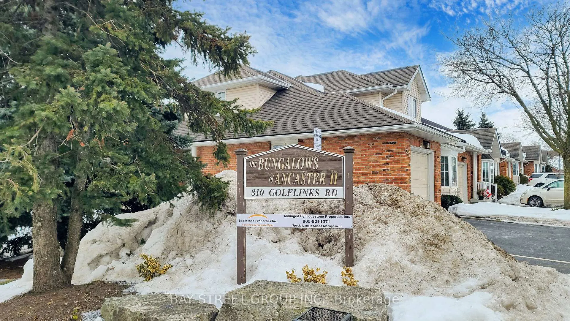 Photo 2 of Unit 34, 810 Golf Links Road, Hamilton, Meadowlands — HOMEH