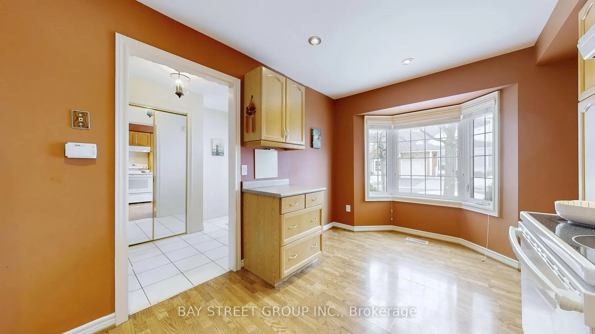 Photo 10 of Unit 34, 810 Golf Links Road, Hamilton, Meadowlands — HOMEH