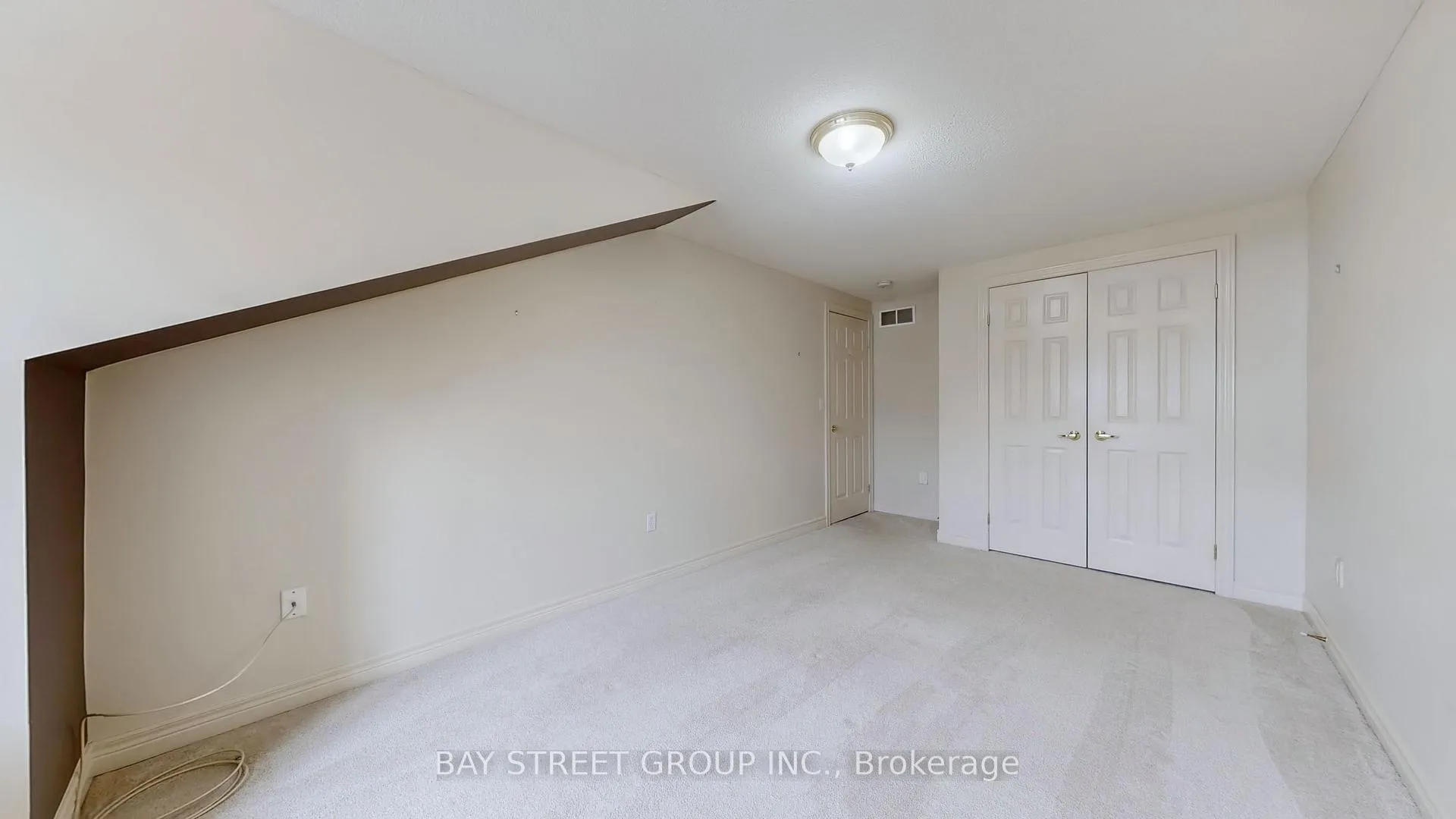 Photo 33 of Unit 34, 810 Golf Links Road, Hamilton, Meadowlands — HOMEH