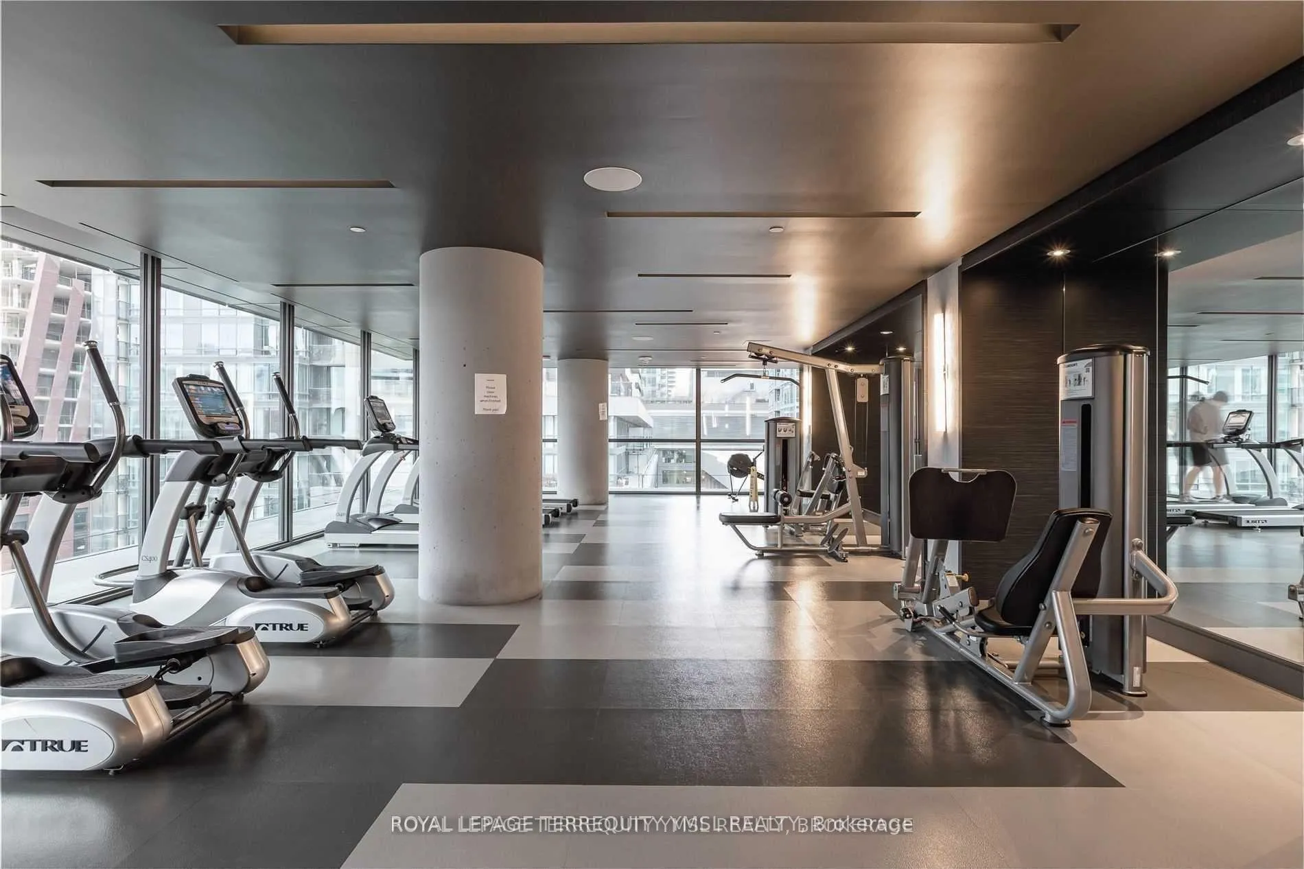 Photo 14 of Unit 2701, 290 Adelaide Street, Toronto, Waterfront Communities — HOMEH
