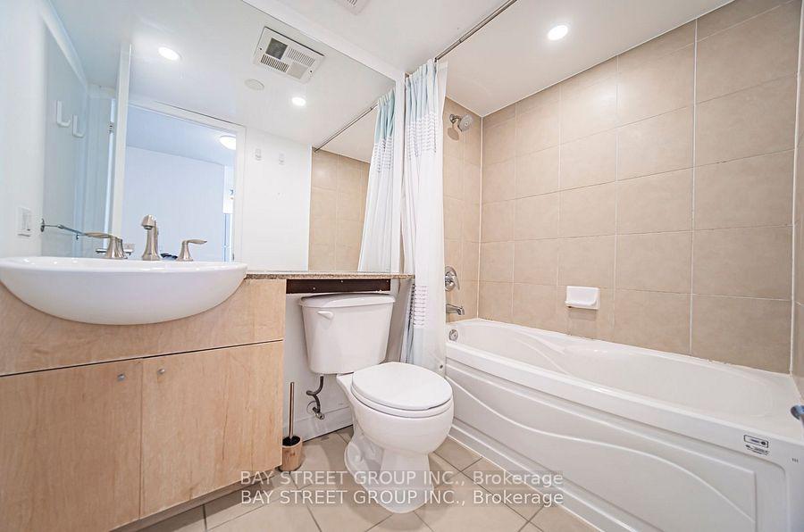 Photo 19 of Unit 2210, 361 Front Street, Toronto, Waterfront Communities — HOMEH