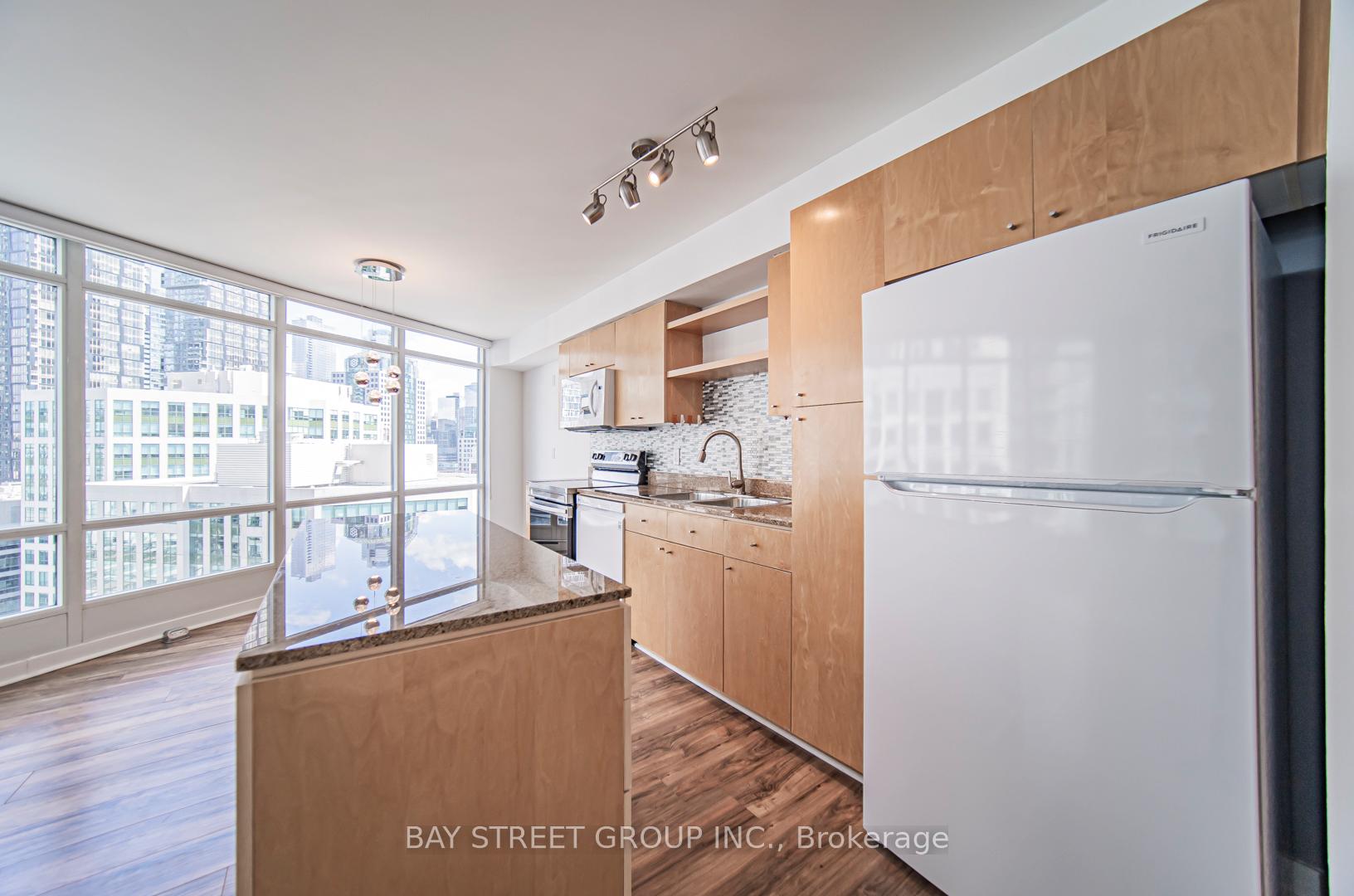 Photo 41 of Unit 2210, 361 Front Street, Toronto, Waterfront Communities — HOMEH