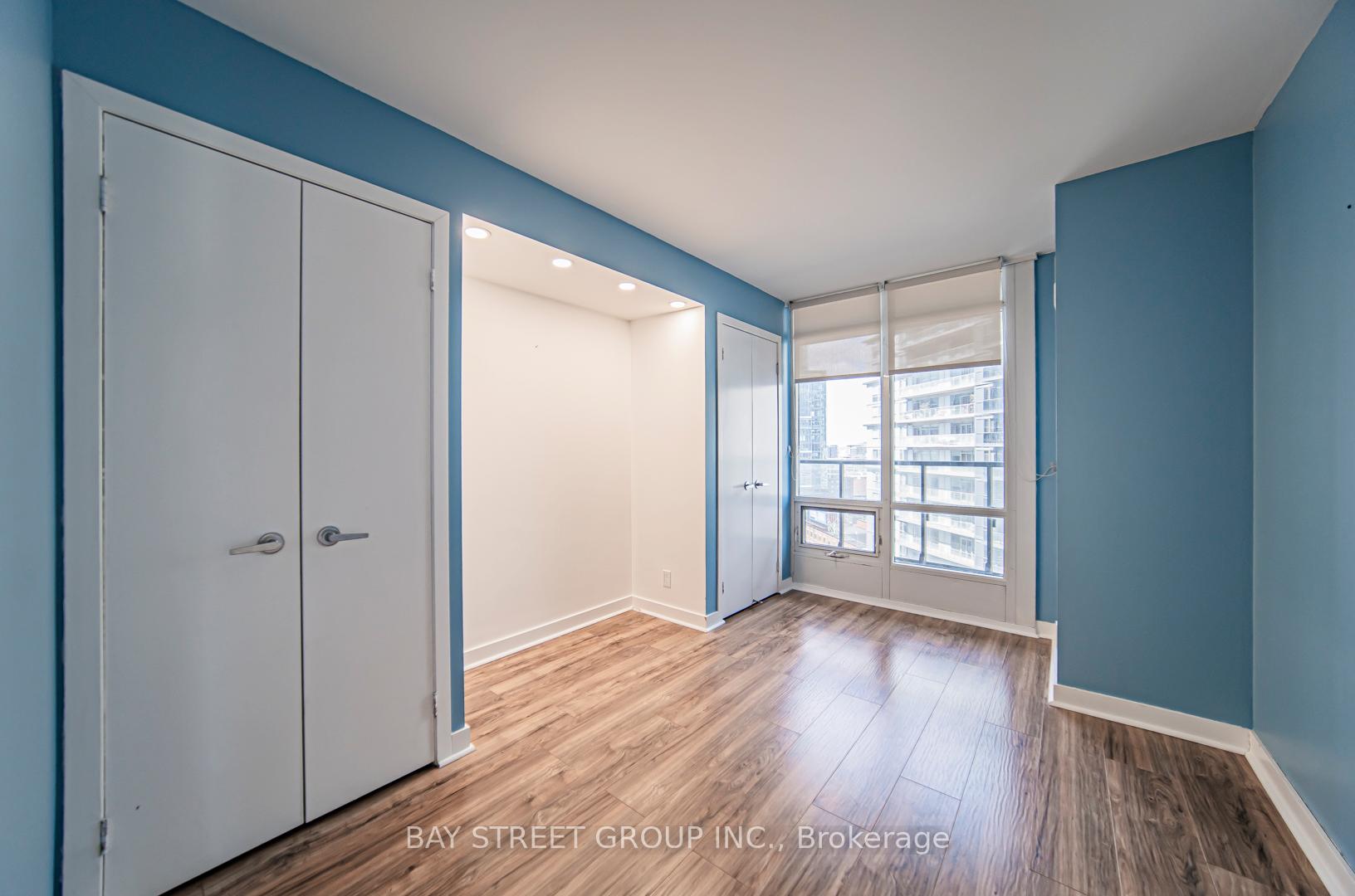 Photo 31 of Unit 2210, 361 Front Street, Toronto, Waterfront Communities — HOMEH