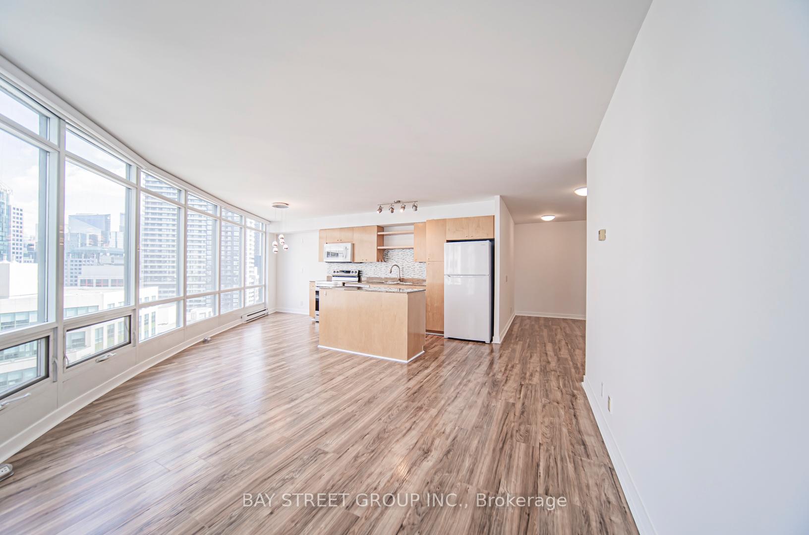 Photo 40 of Unit 2210, 361 Front Street, Toronto, Waterfront Communities — HOMEH