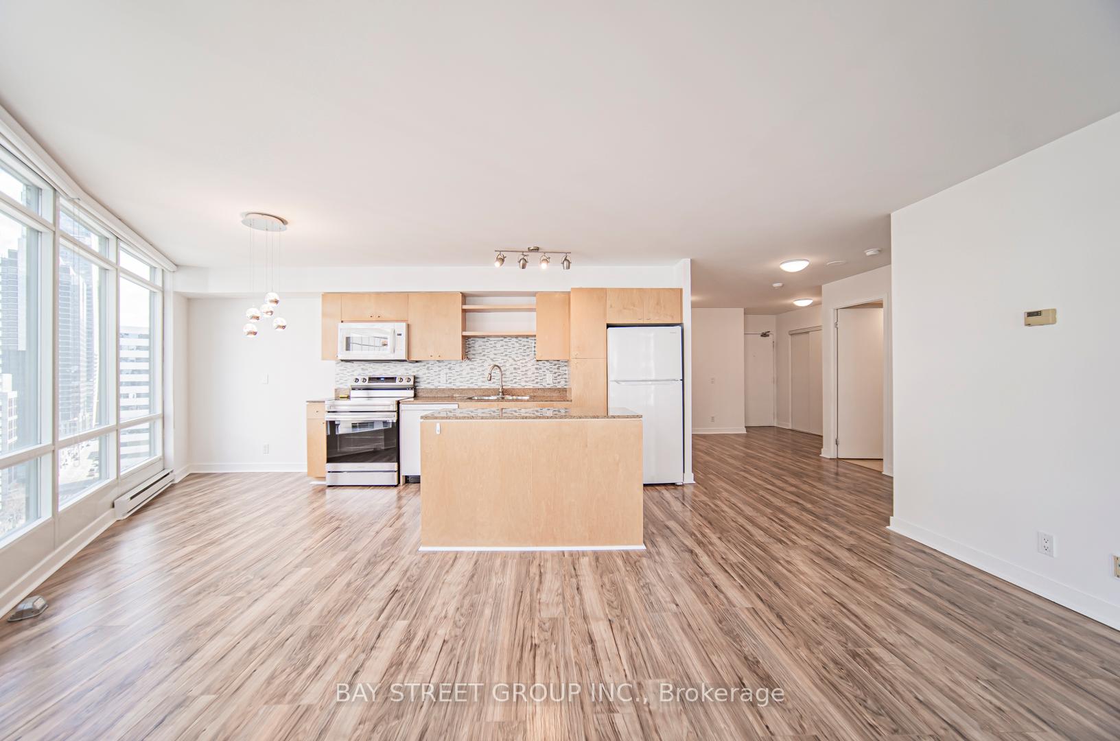 Photo 53 of Unit 2210, 361 Front Street, Toronto, Waterfront Communities — HOMEH
