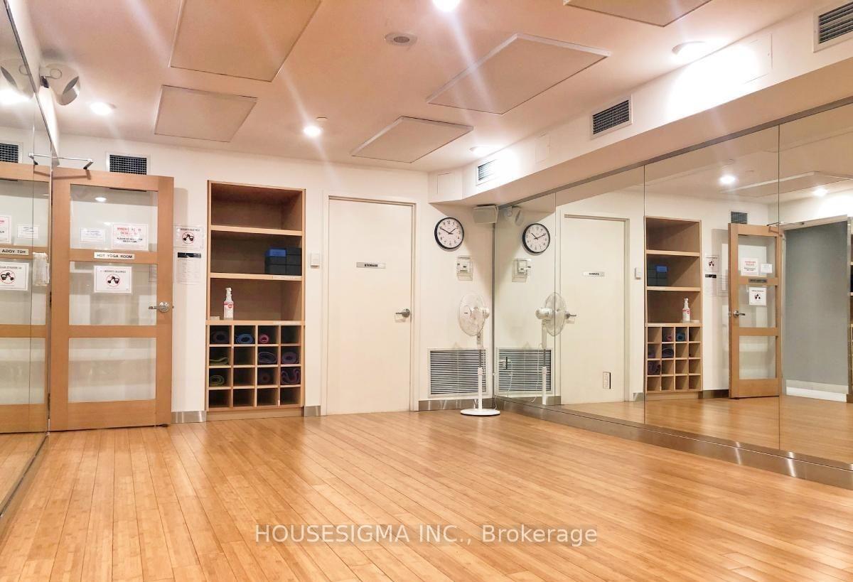 Photo 19 of Unit 1032, 15 Iceboat Terrace, Toronto, Waterfront Communities — HOMEH