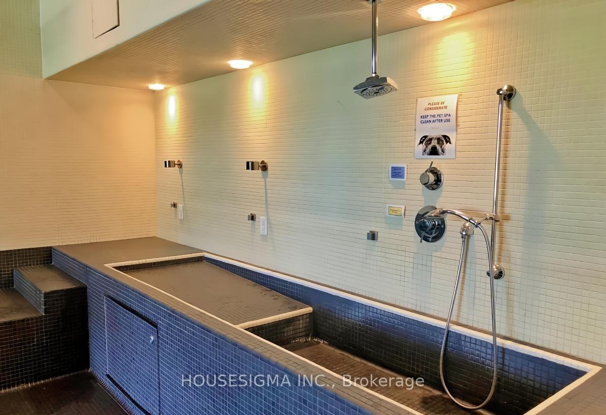 Photo 21 of Unit 1032, 15 Iceboat Terrace, Toronto, Waterfront Communities — HOMEH