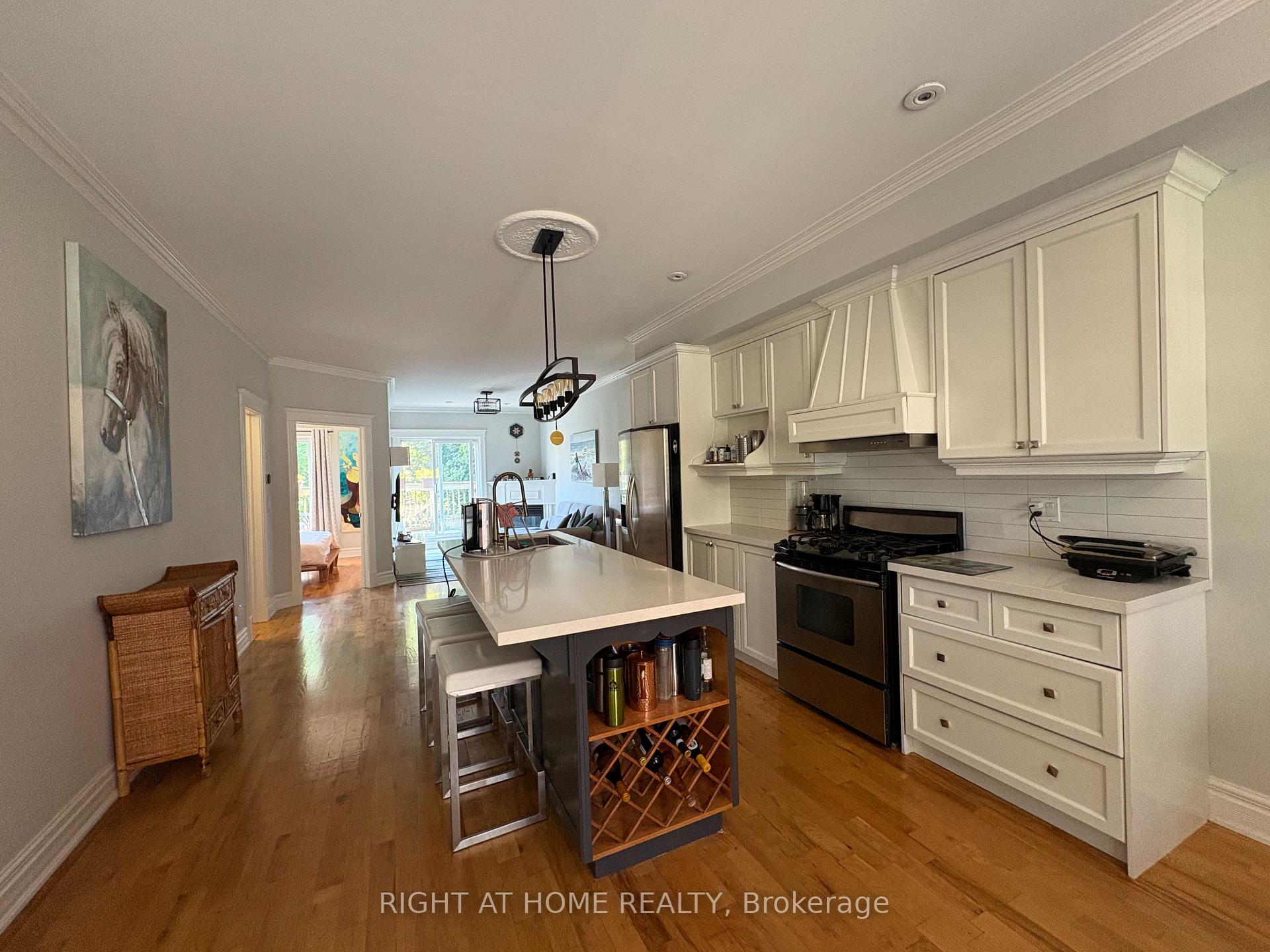 Photo 1 of Unit 36, 32 Rusholme Park Crescent, Toronto, Little Portugal — HOMEH