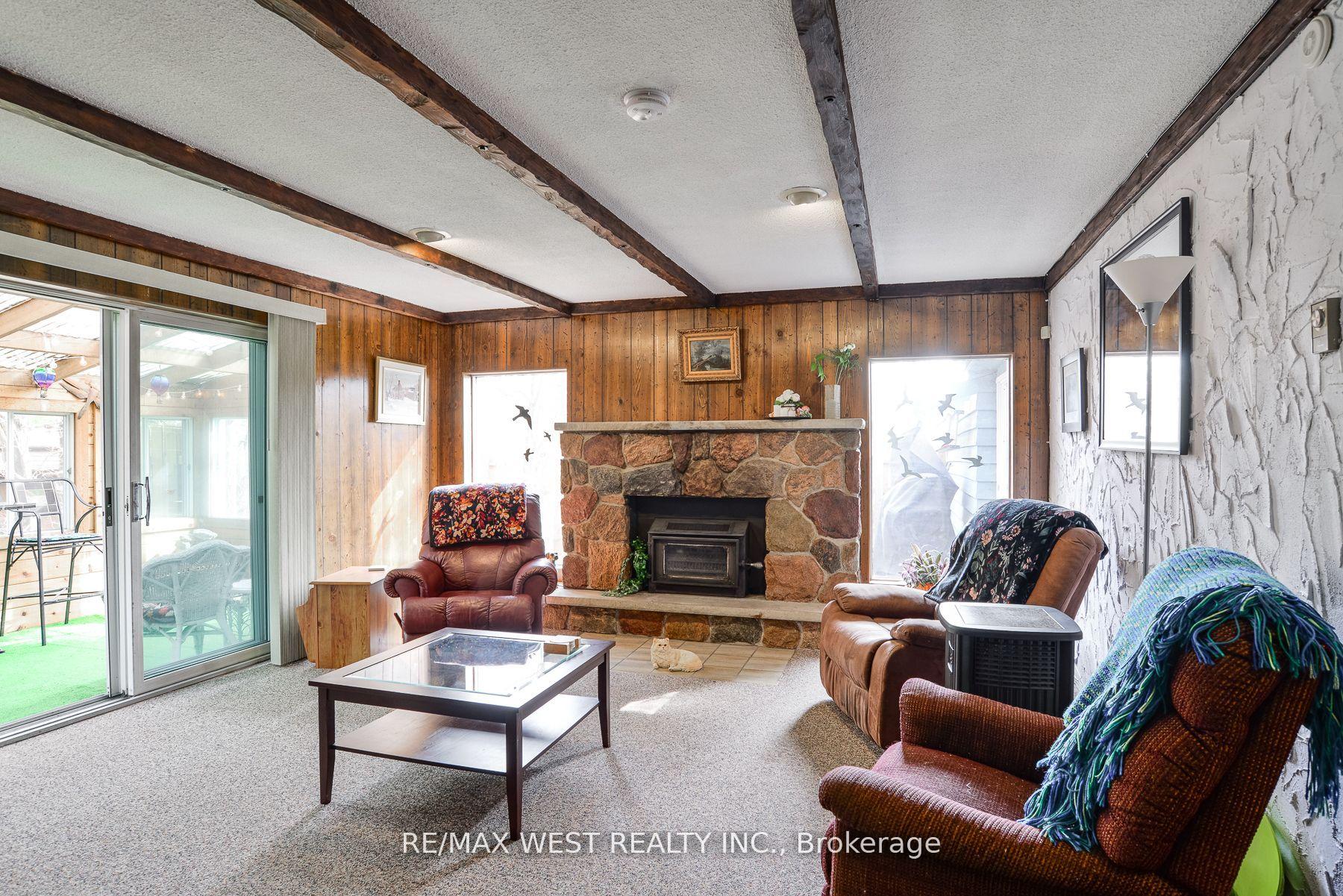 Photo 13 of 640 David Street, Gravenhurst, Muskoka (S) — HOMEH