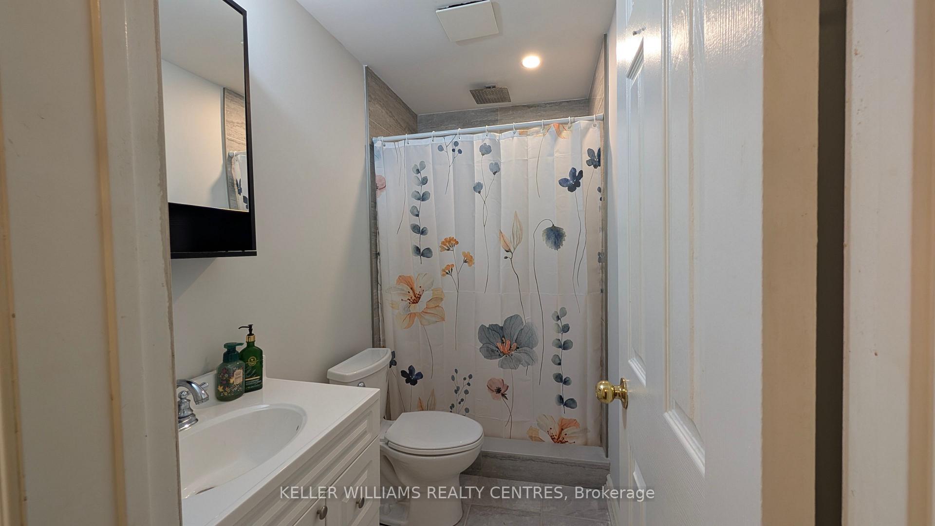 Photo 12 of Unit LOWER, 96 Carrick Avenue, Georgina, Keswick North — HOMEH