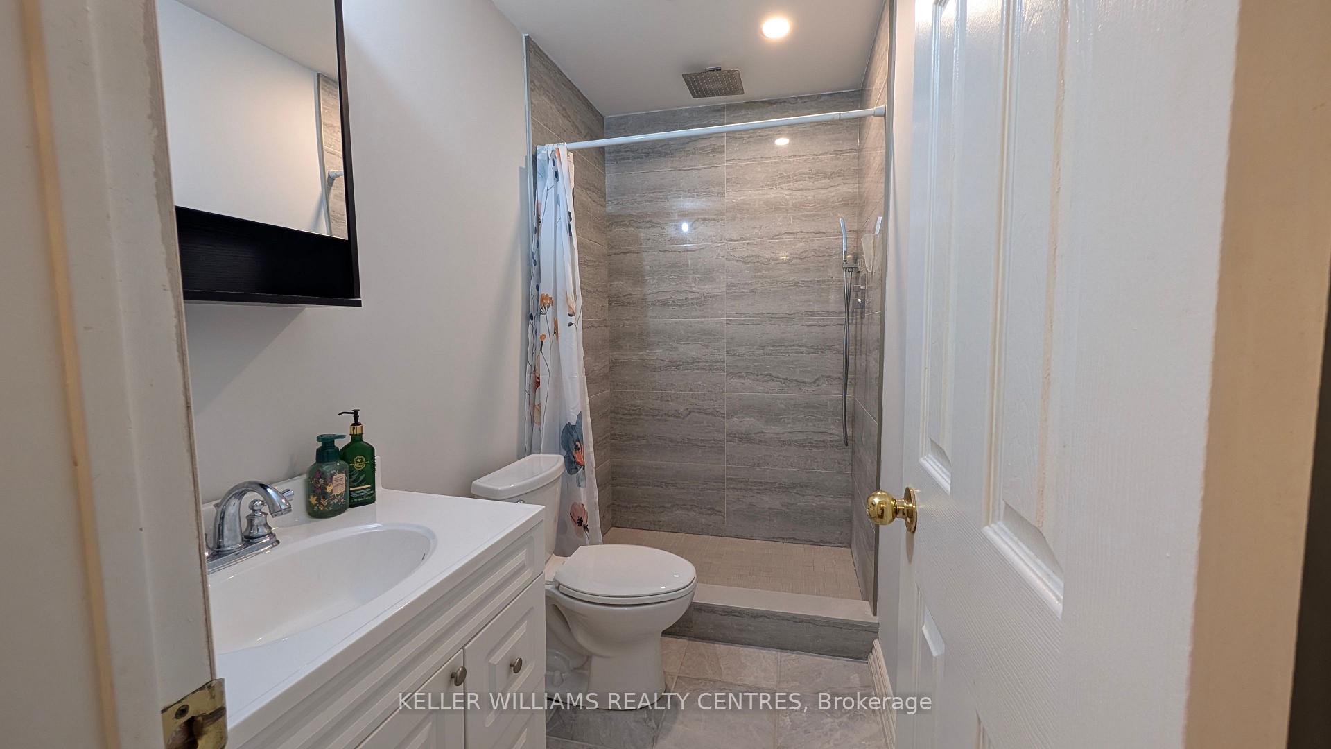 Photo 13 of Unit LOWER, 96 Carrick Avenue, Georgina, Keswick North — HOMEH