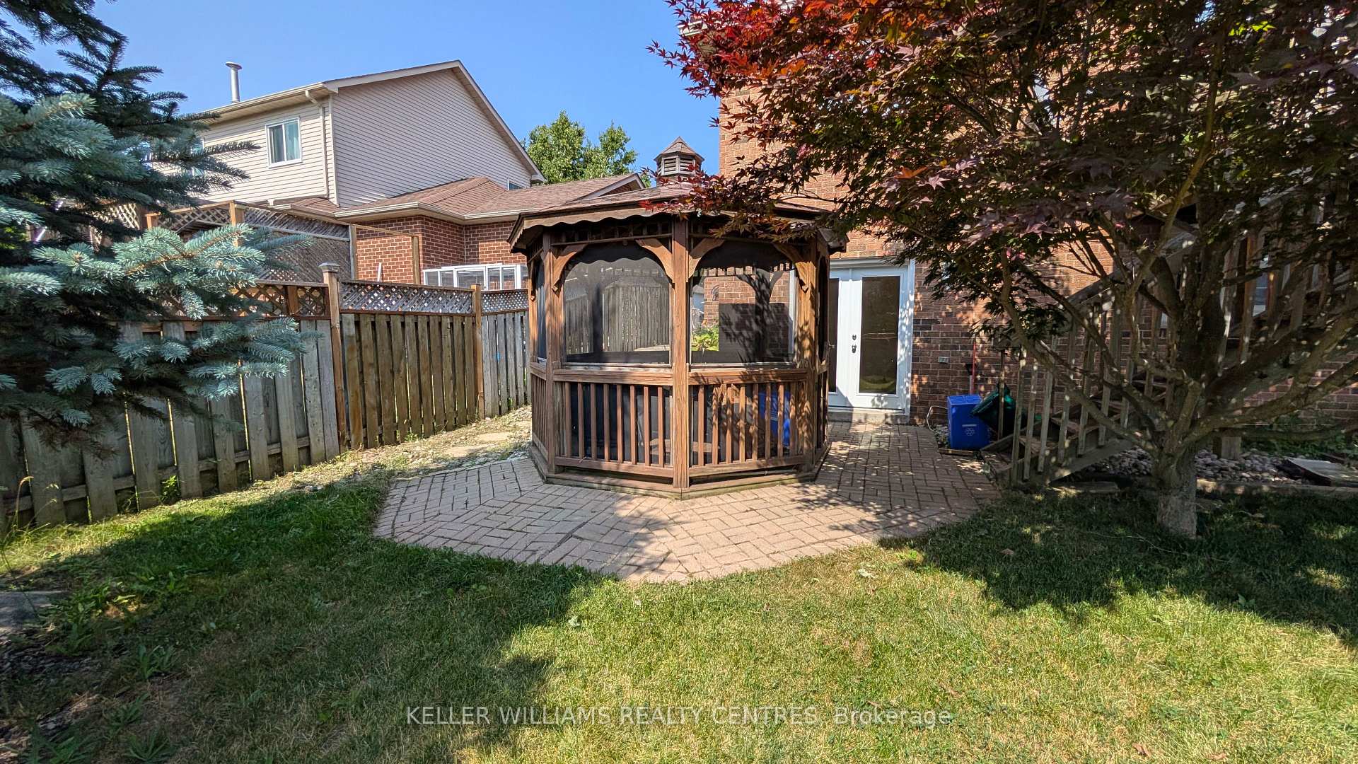 Photo 16 of Unit LOWER, 96 Carrick Avenue, Georgina, Keswick North — HOMEH