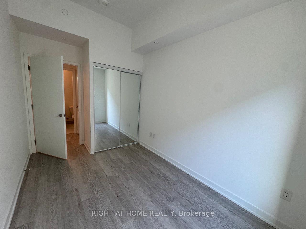Photo 15 of Unit 201, 3 Strathgowan Avenue, Toronto, Lawrence Park South — HOMEH