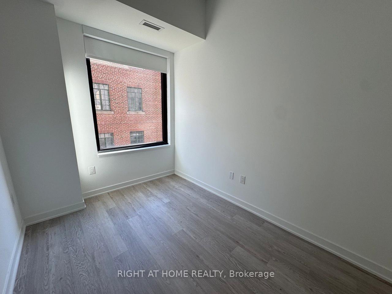 Photo 19 of Unit 201, 3 Strathgowan Avenue, Toronto, Lawrence Park South — HOMEH
