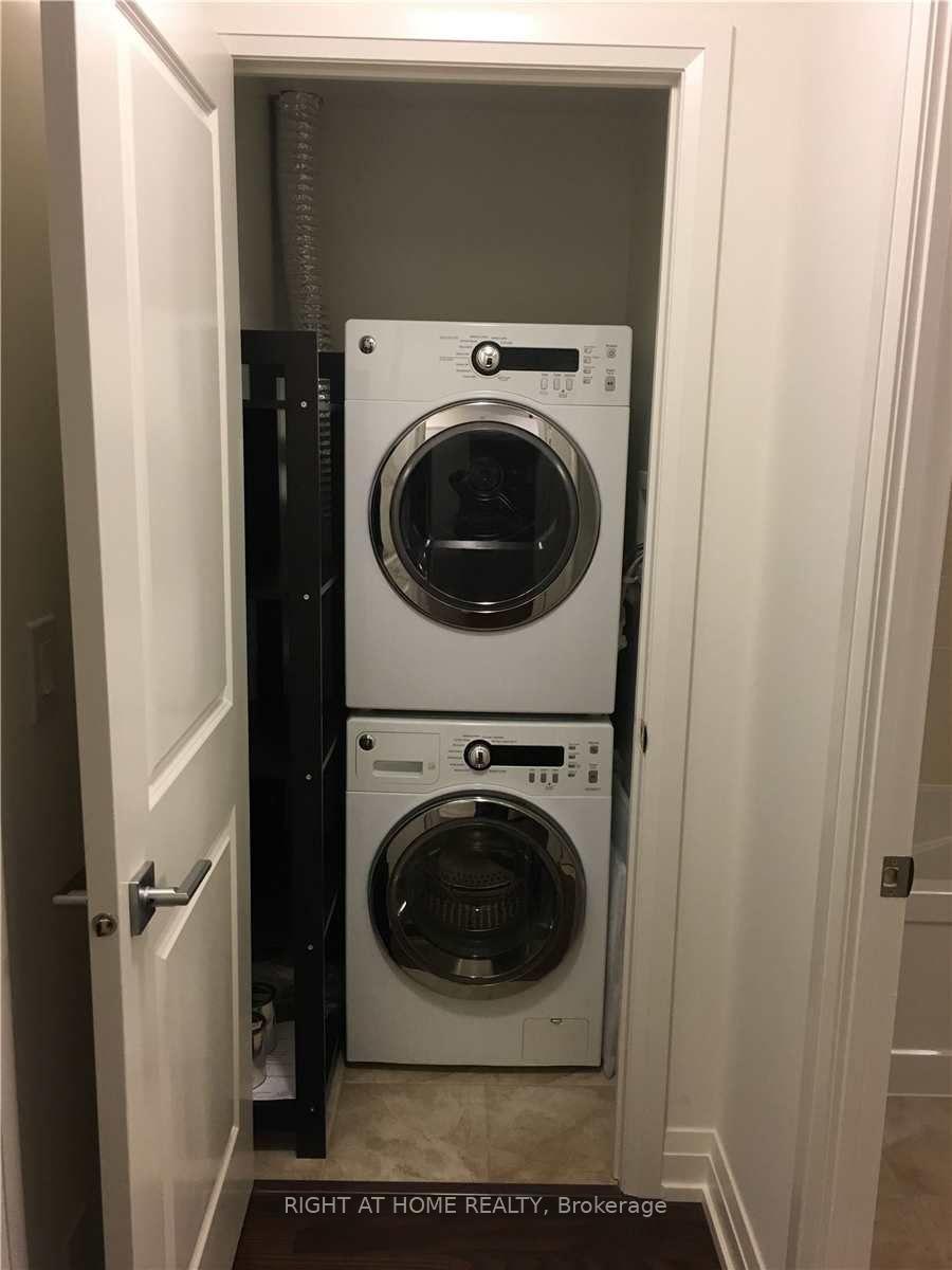 Photo 8 of Unit 716, 7167 Yonge Street, Markham, Thornhill — HOMEH
