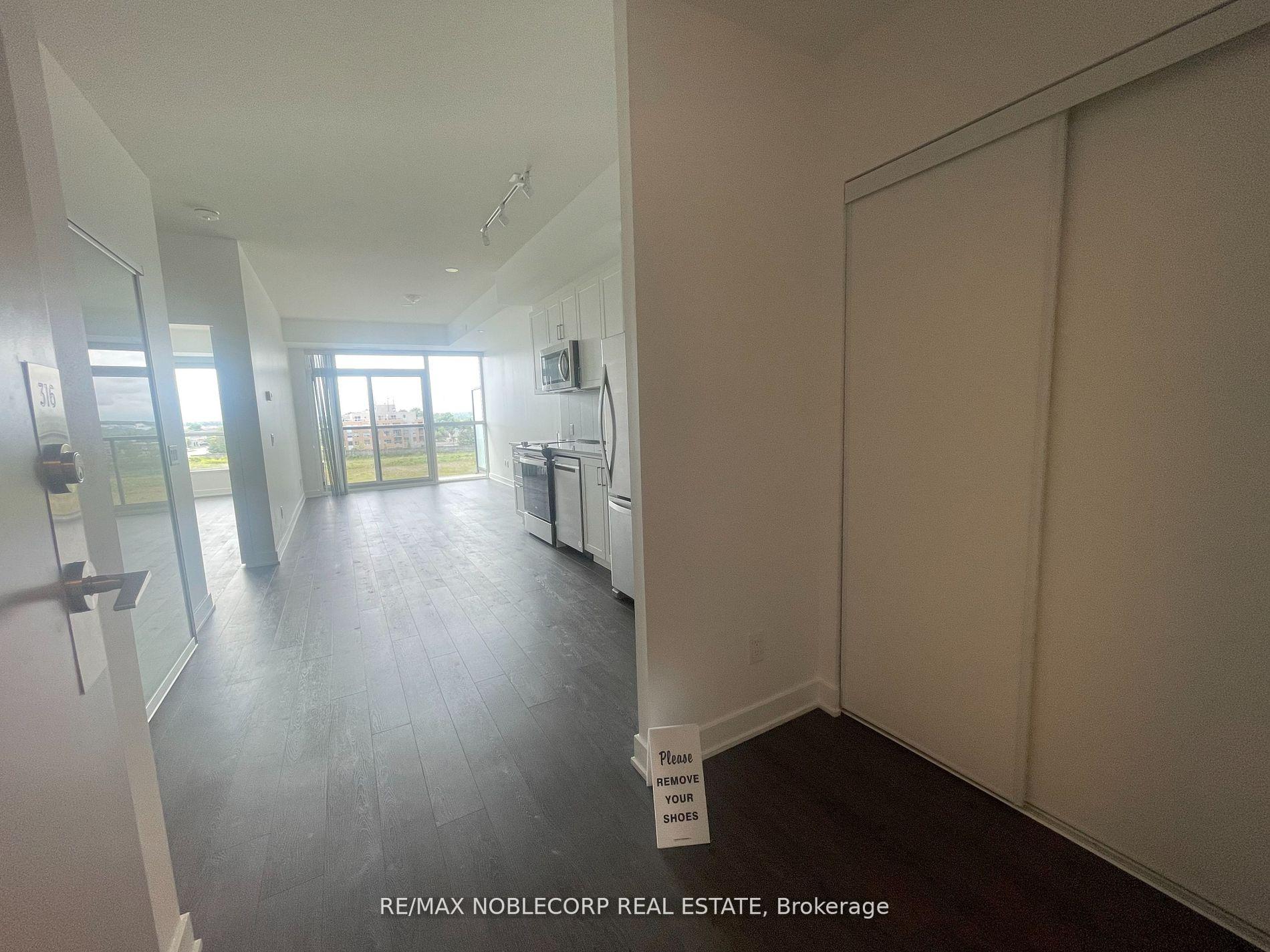 Photo 6 of Unit 316, 681 Yonge Street, Barrie, Painswick South — HOMEH