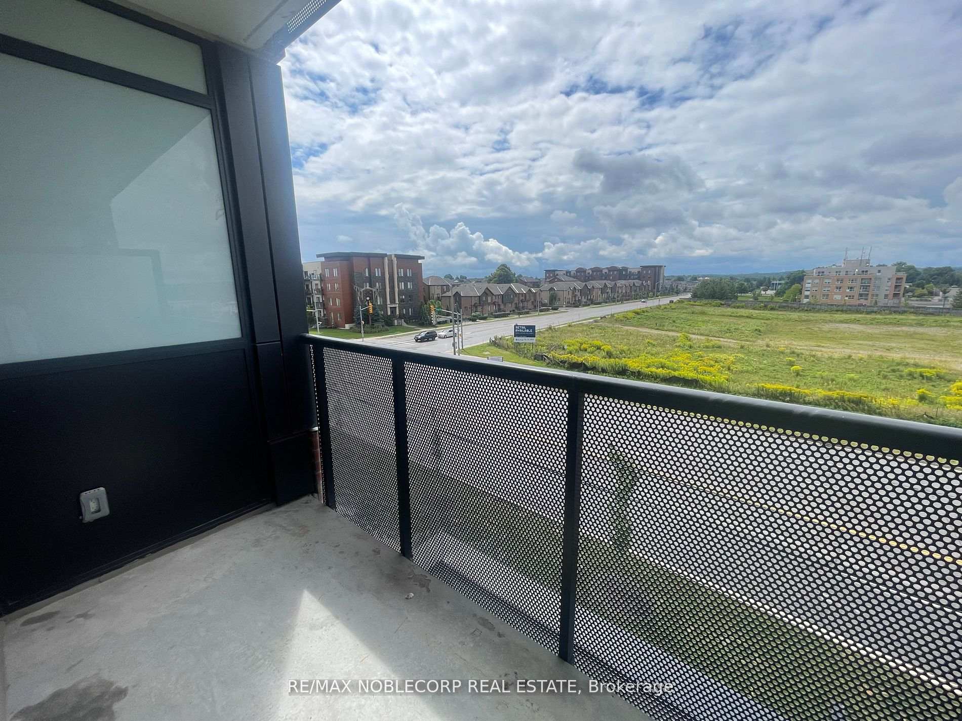 Photo 16 of Unit 316, 681 Yonge Street, Barrie, Painswick South — HOMEH