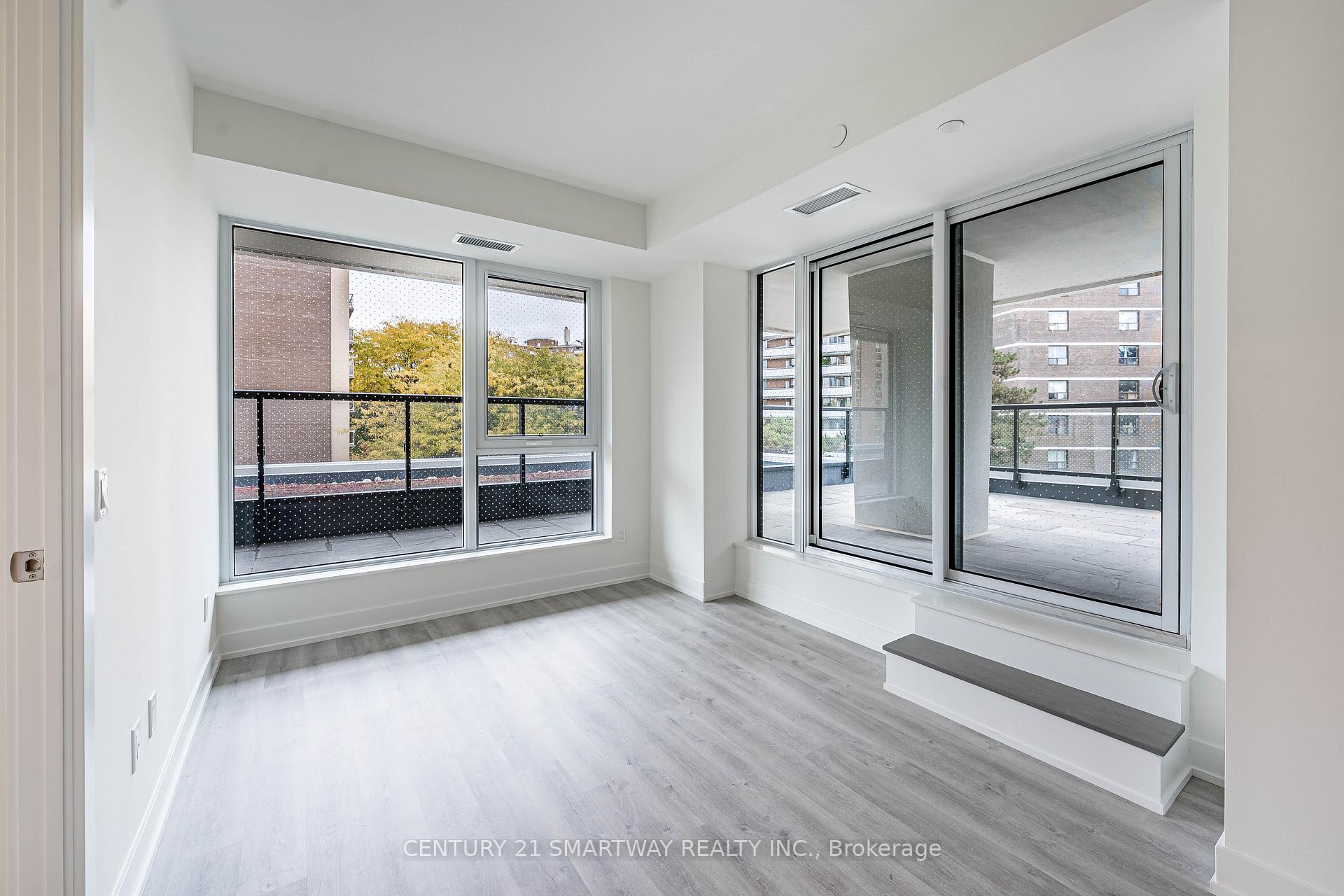 Photo 15 of Unit 304, 60 Central Park Roadway, Etobicoke, Islington-City Centre West — HOMEH