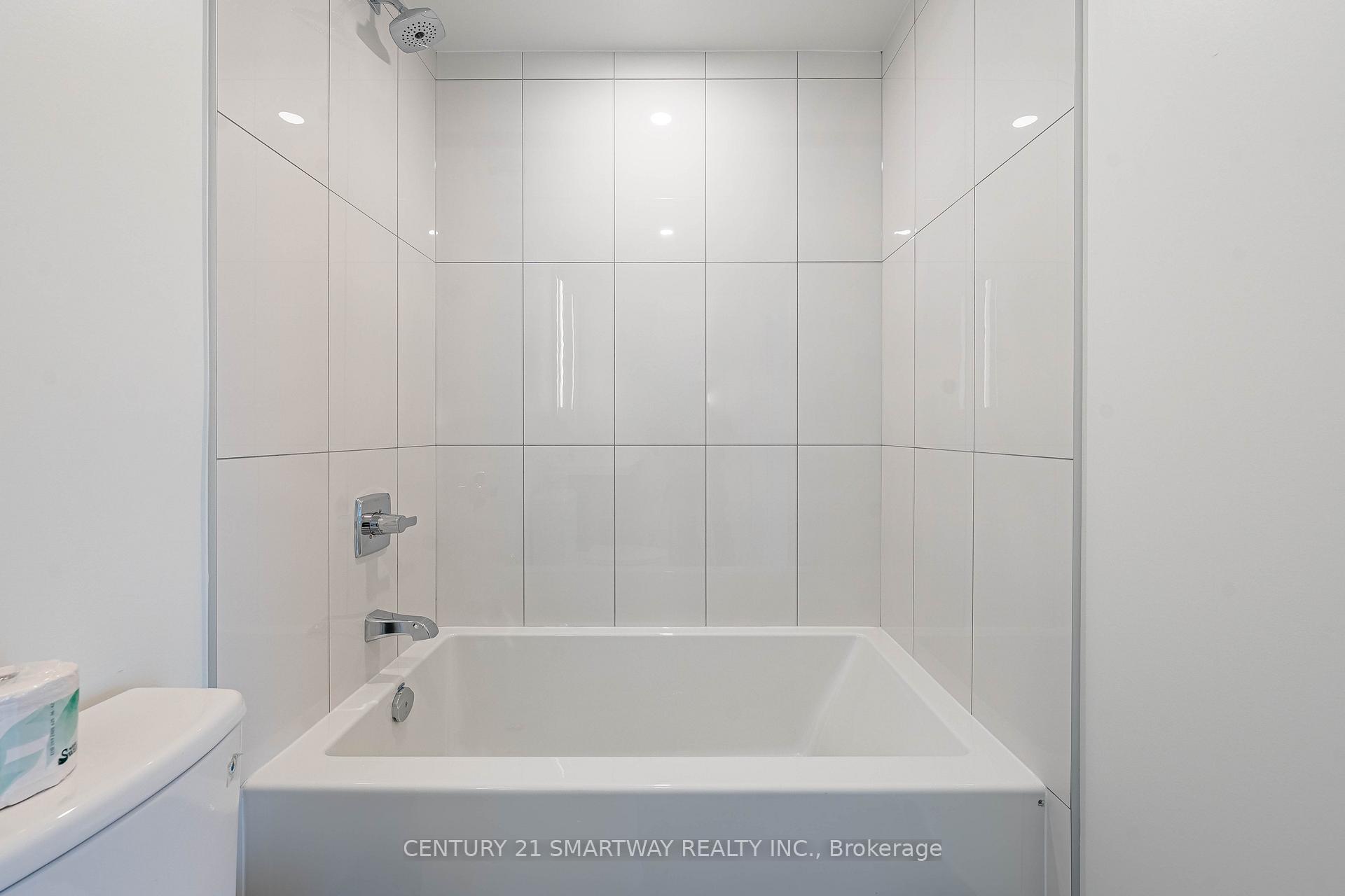 Photo 23 of Unit 304, 60 Central Park Roadway, Etobicoke, Islington-City Centre West — HOMEH