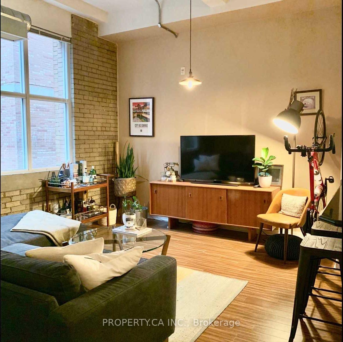 Photo 3 of Unit 427, 955 Queen Street W, Toronto, Niagara — HOMEH