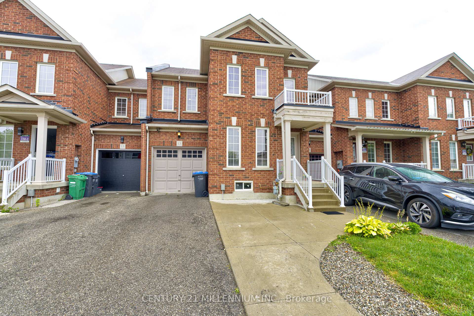 Photo 1 of 13 Coolwater Drive, Brampton, Sandringham-Wellington — HOMEH