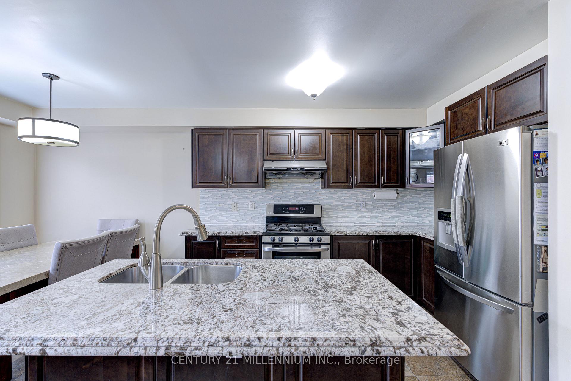Photo 13 of 13 Coolwater Drive, Brampton, Sandringham-Wellington — HOMEH