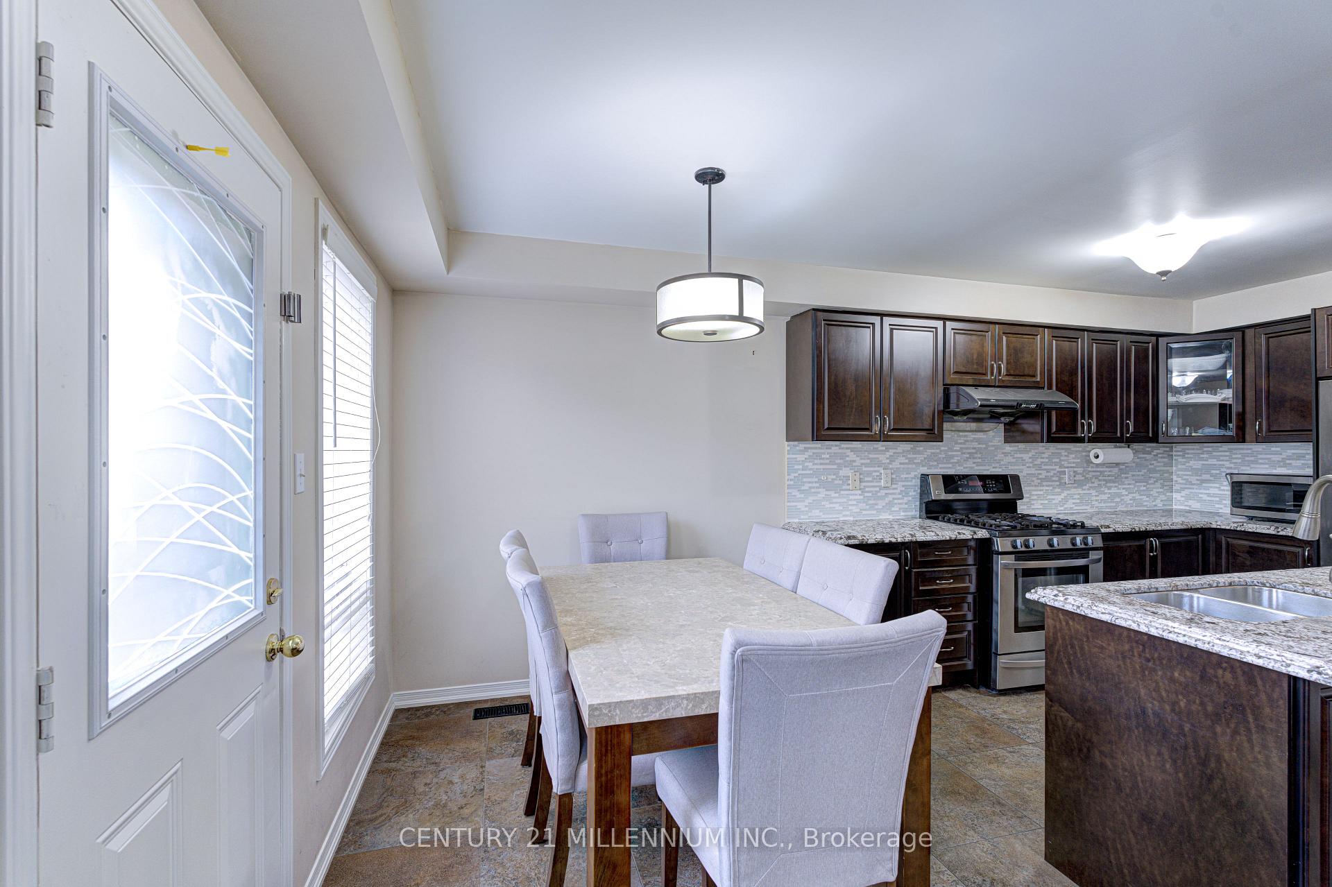 Photo 16 of 13 Coolwater Drive, Brampton, Sandringham-Wellington — HOMEH
