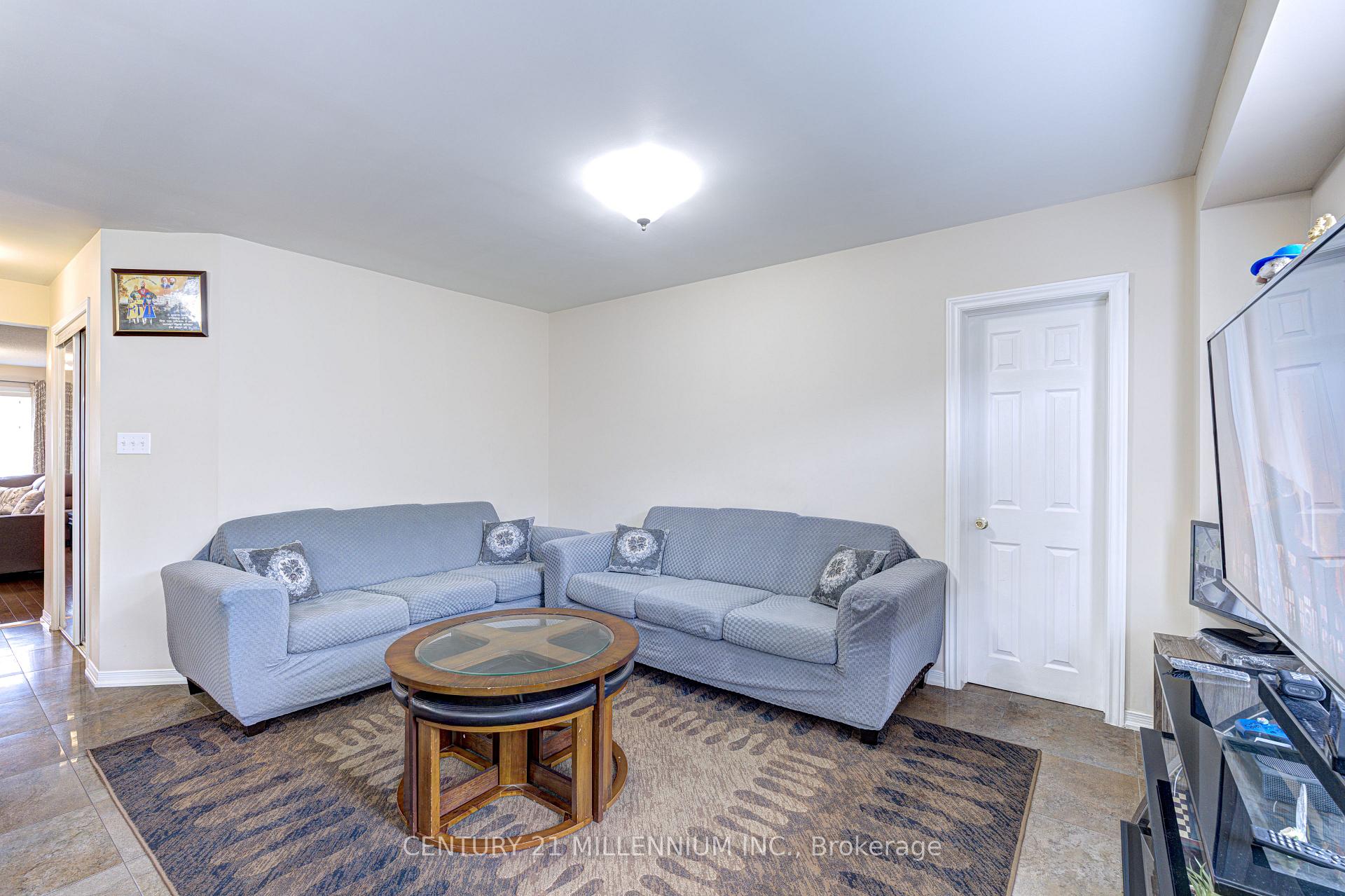 Photo 22 of 13 Coolwater Drive, Brampton, Sandringham-Wellington — HOMEH