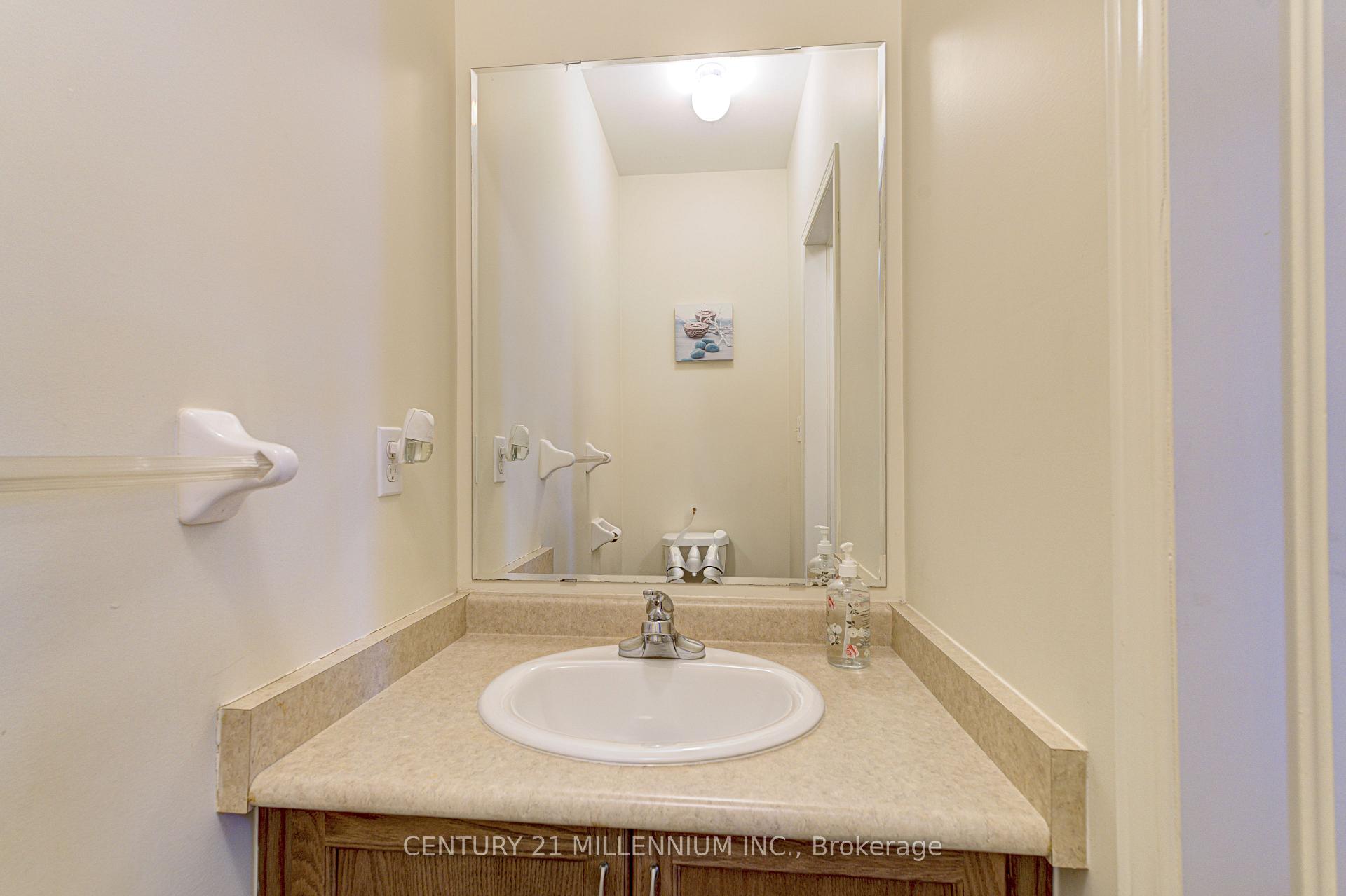 Photo 23 of 13 Coolwater Drive, Brampton, Sandringham-Wellington — HOMEH