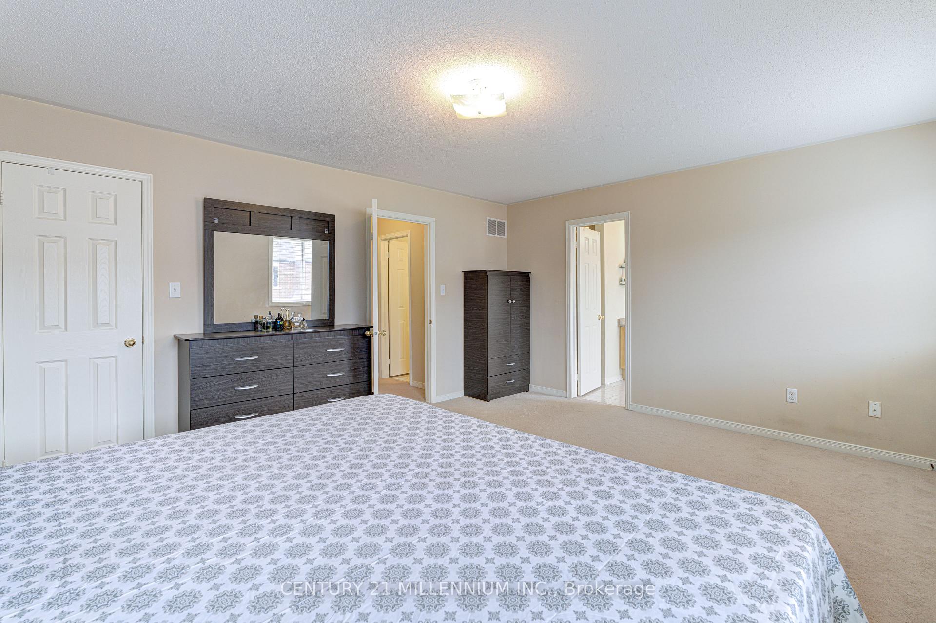 Photo 26 of 13 Coolwater Drive, Brampton, Sandringham-Wellington — HOMEH