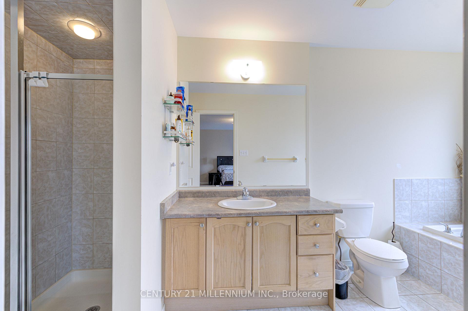 Photo 28 of 13 Coolwater Drive, Brampton, Sandringham-Wellington — HOMEH