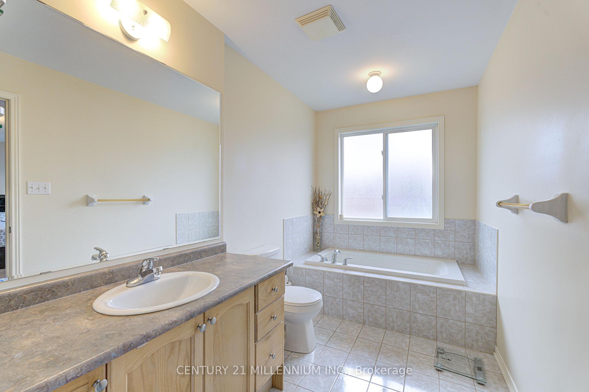 Photo 29 of 13 Coolwater Drive, Brampton, Sandringham-Wellington — HOMEH