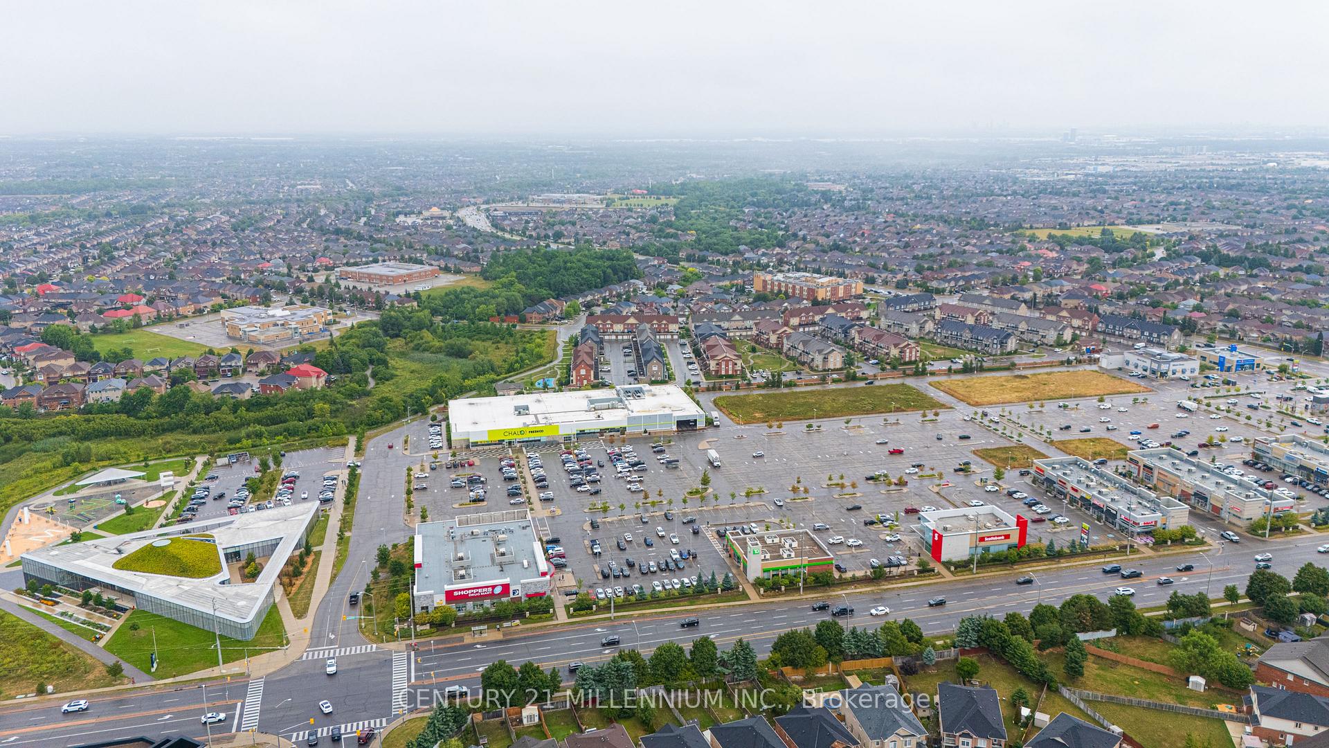 Photo 45 of 13 Coolwater Drive, Brampton, Sandringham-Wellington — HOMEH