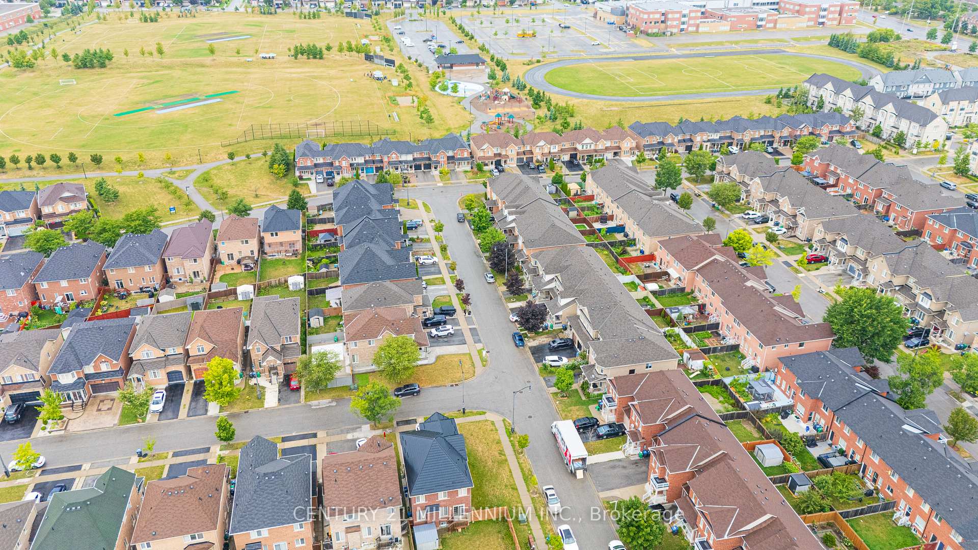 Photo 46 of 13 Coolwater Drive, Brampton, Sandringham-Wellington — HOMEH
