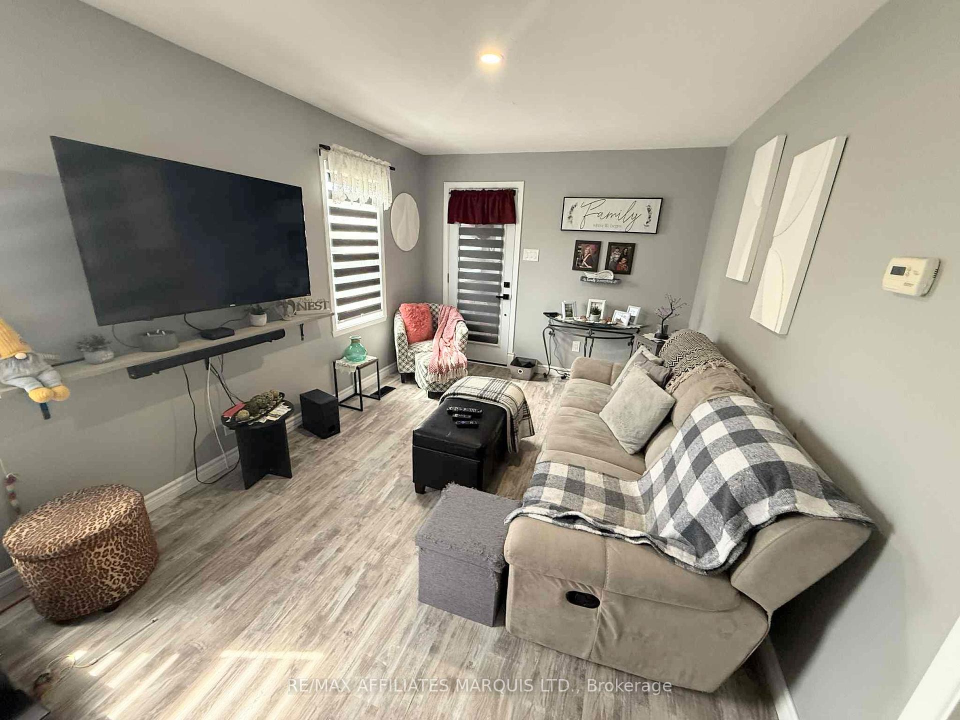 Photo 5 of 29 Seymour Avenue, Cornwall — HOMEH