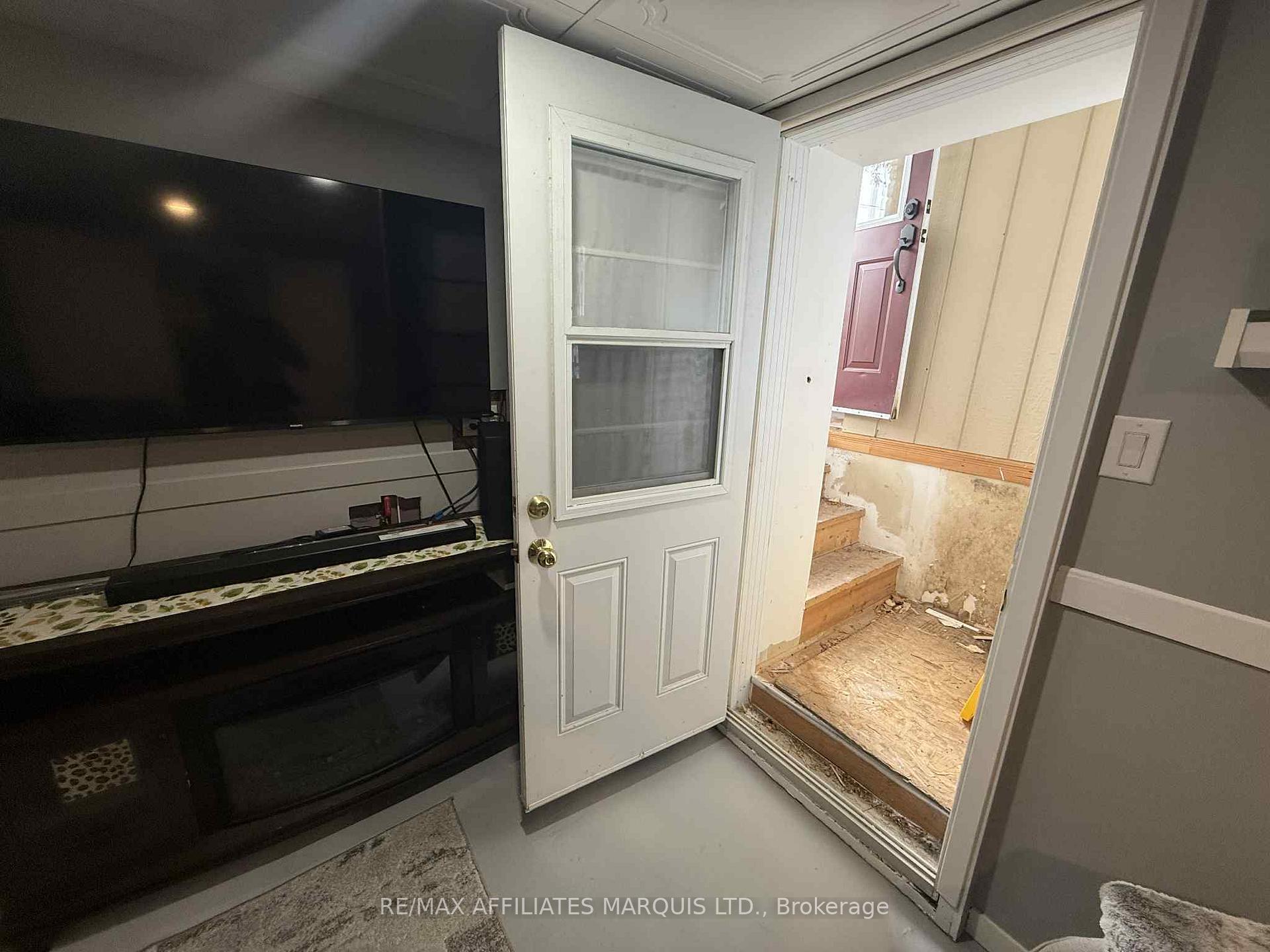 Photo 15 of 29 Seymour Avenue, Cornwall — HOMEH