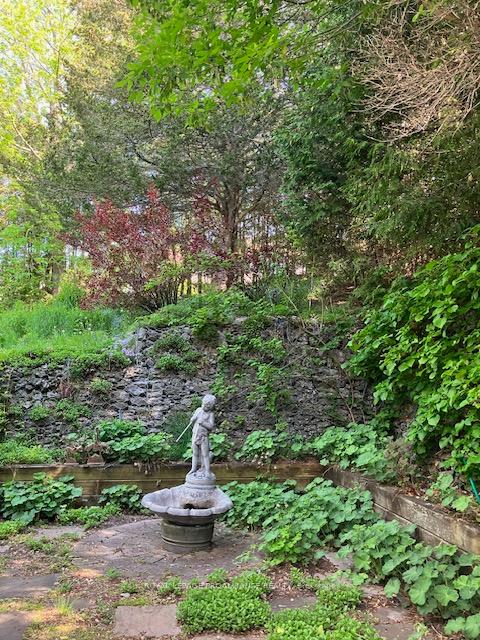 Photo 3 of 2 Lakeview Heights, Brighton — HOMEH