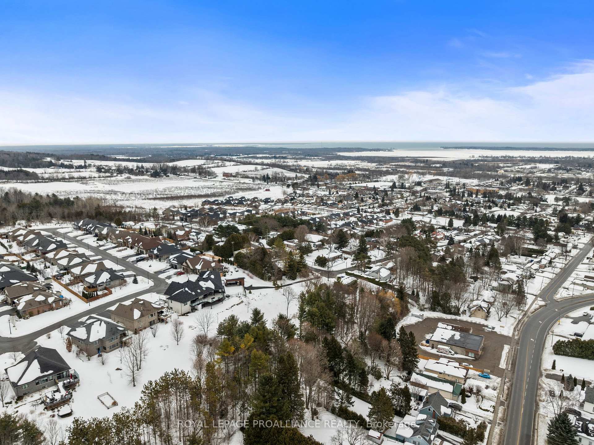 Photo 5 of 2 Lakeview Heights, Brighton — HOMEH