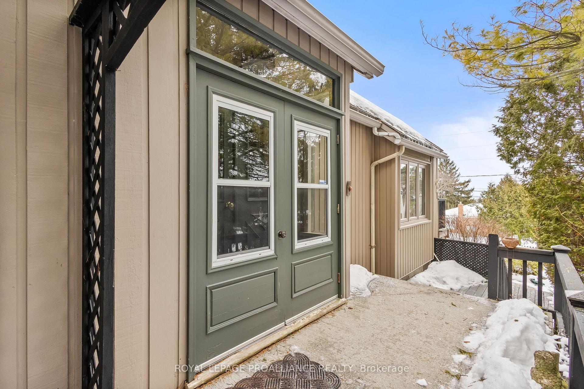 Photo 6 of 2 Lakeview Heights, Brighton — HOMEH