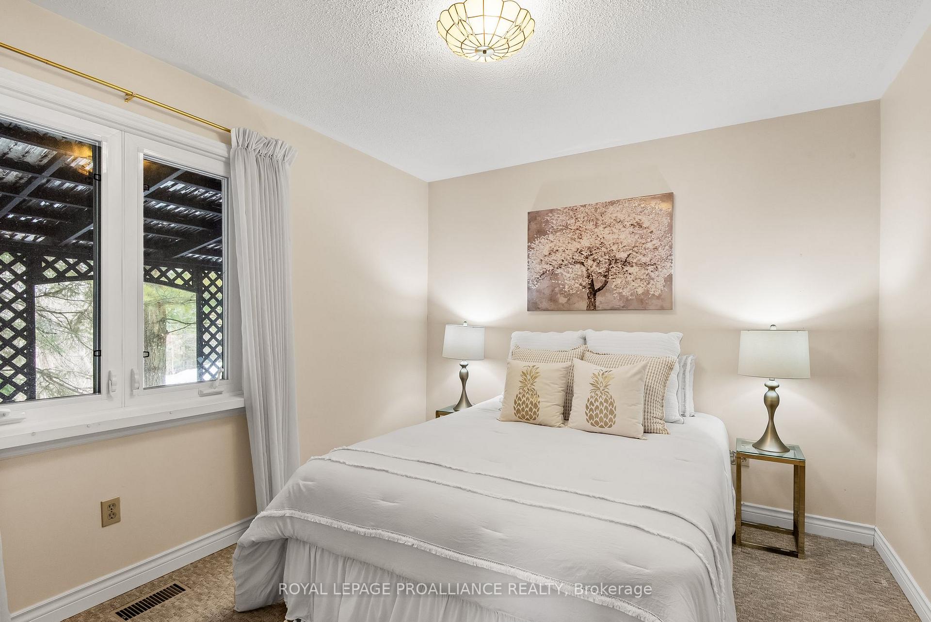 Photo 23 of 2 Lakeview Heights, Brighton — HOMEH