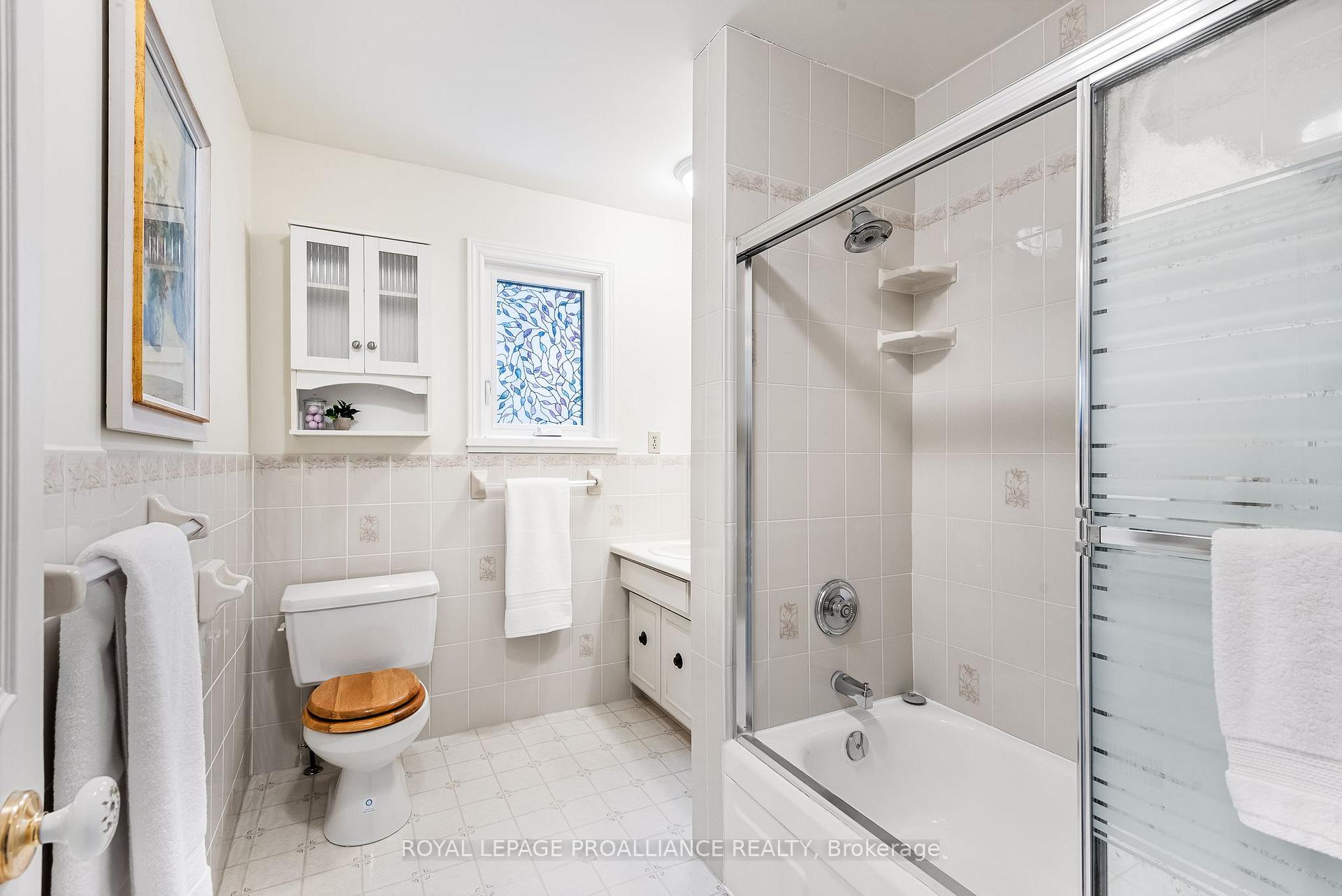 Photo 33 of 2 Lakeview Heights, Brighton — HOMEH