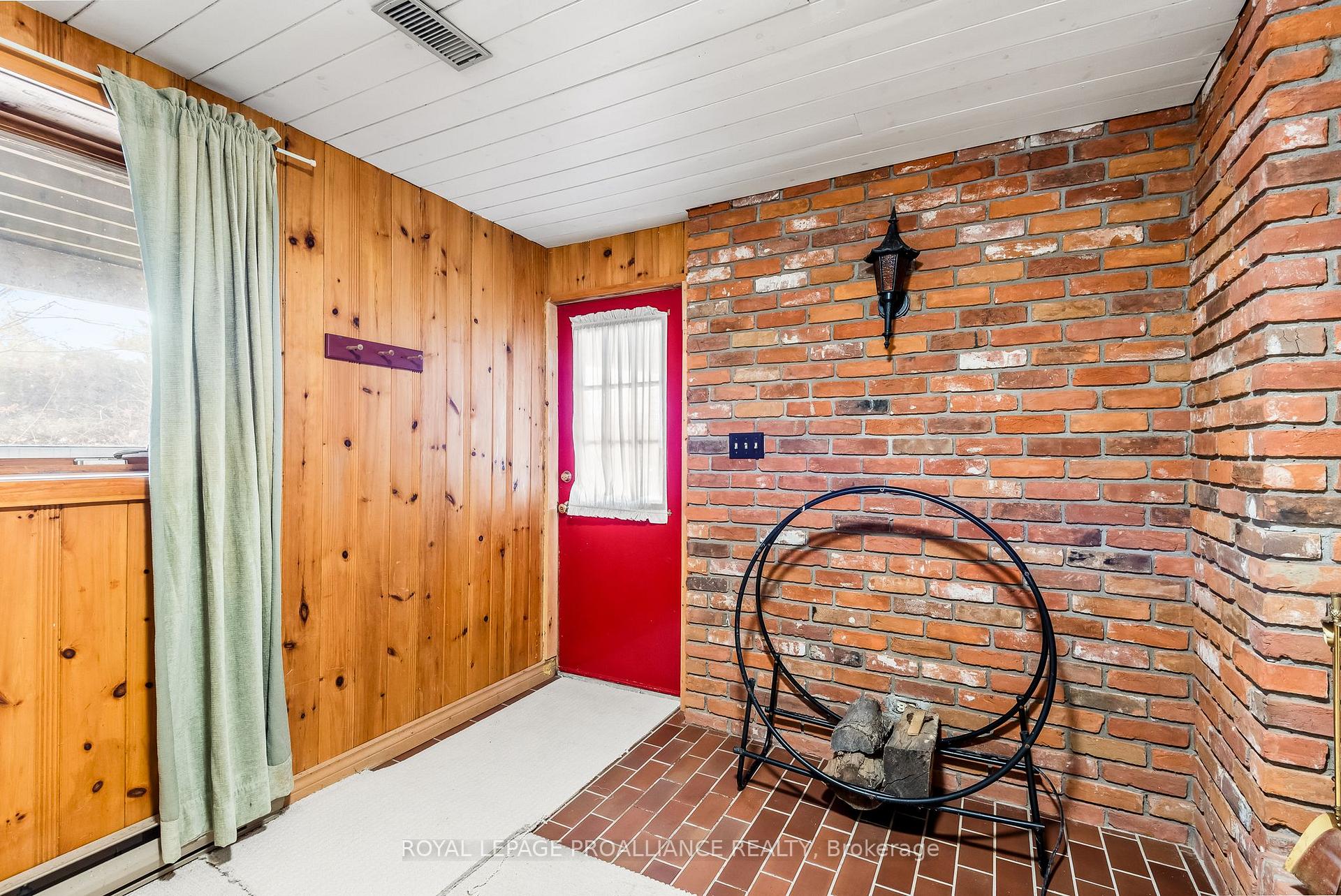 Photo 36 of 2 Lakeview Heights, Brighton — HOMEH