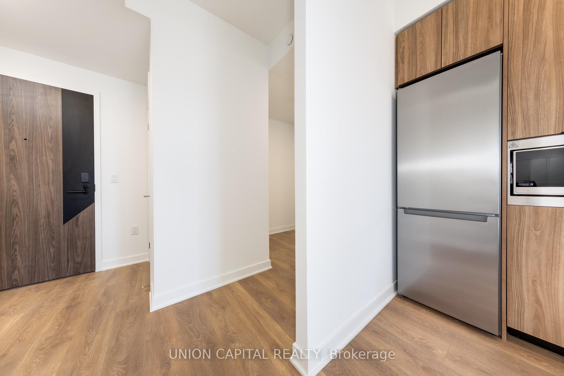 Photo 4 of Unit 314, 1037 The Queensway, Etobicoke, Islington-City Centre West — HOMEH
