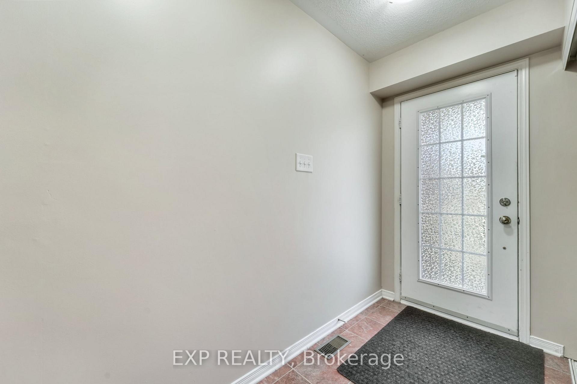 Photo 6 of 235 Kennevale Drive, Ottawa, Barrhaven - Cedargrove/Fraserdale — HOMEH