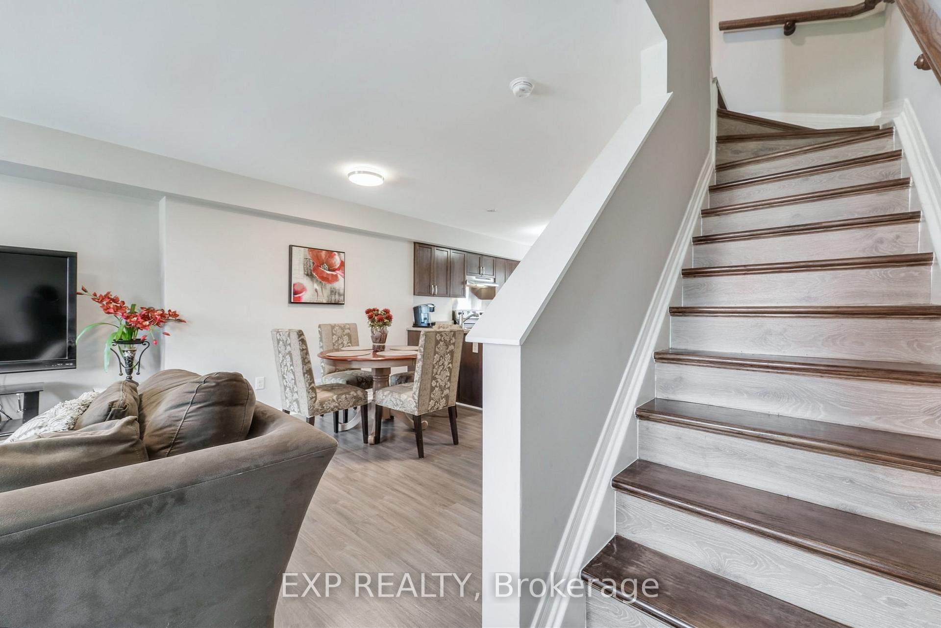 Photo 9 of 235 Kennevale Drive, Ottawa, Barrhaven - Cedargrove/Fraserdale — HOMEH
