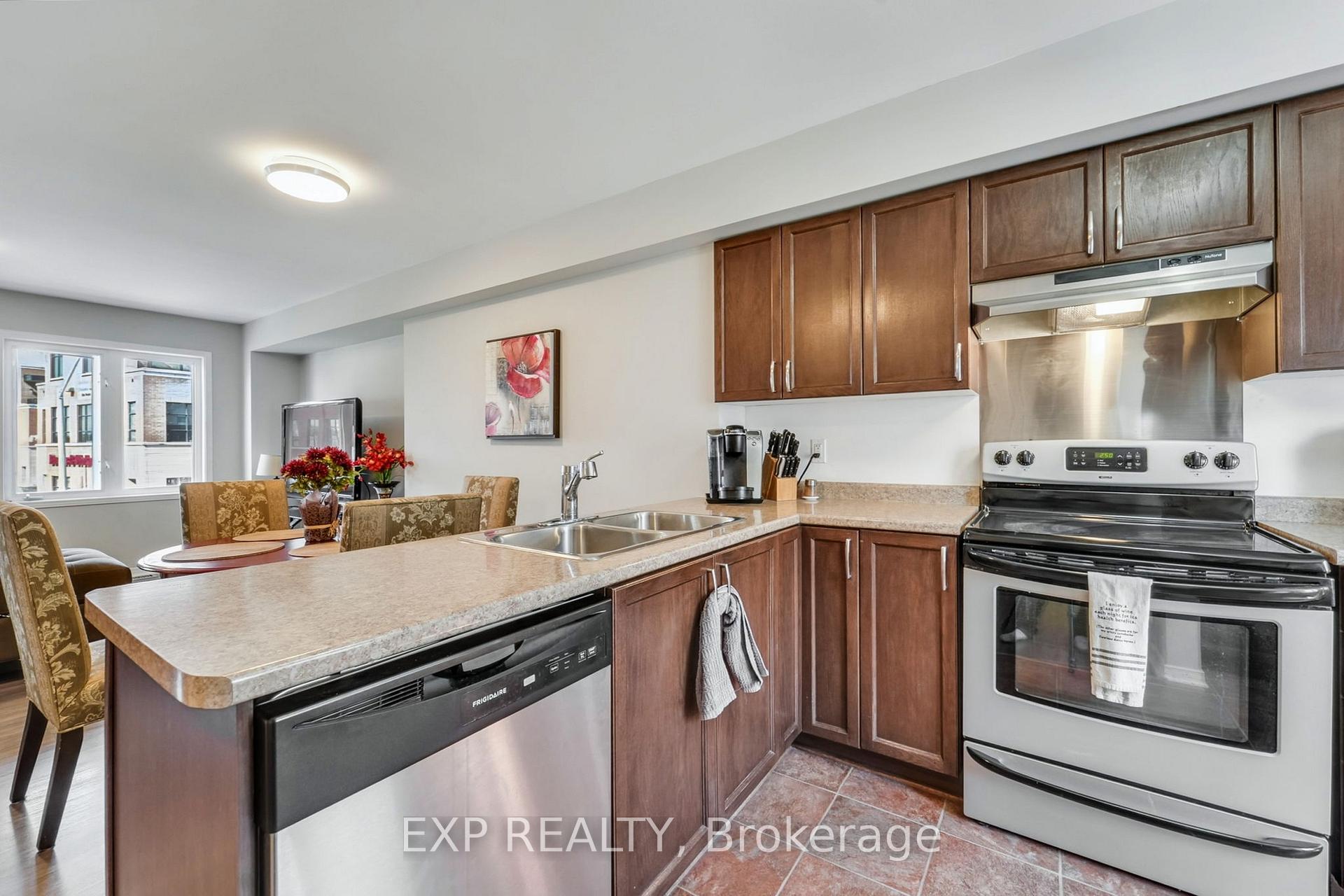 Photo 16 of 235 Kennevale Drive, Ottawa, Barrhaven - Cedargrove/Fraserdale — HOMEH
